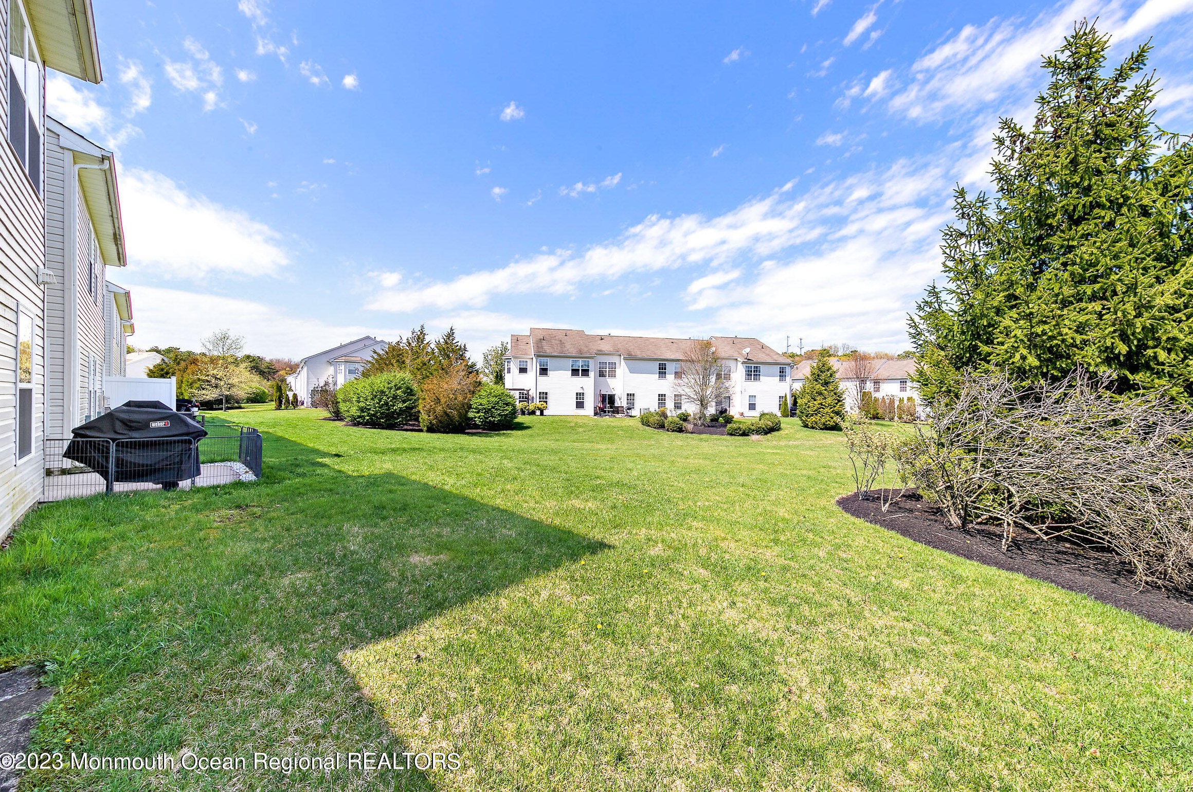 50 Hawthorne Dr, Wall Township NJ  07753-7585 exterior