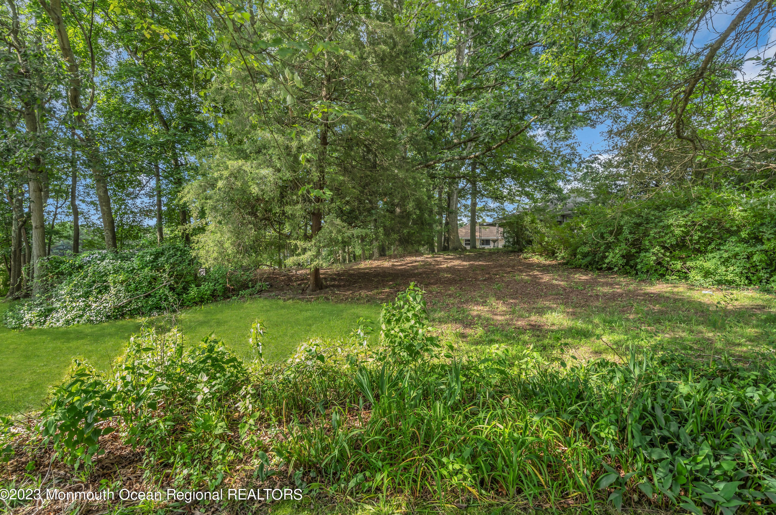 1761 Mt Idenburg Ln, Toms River NJ 08753-1421 exterior