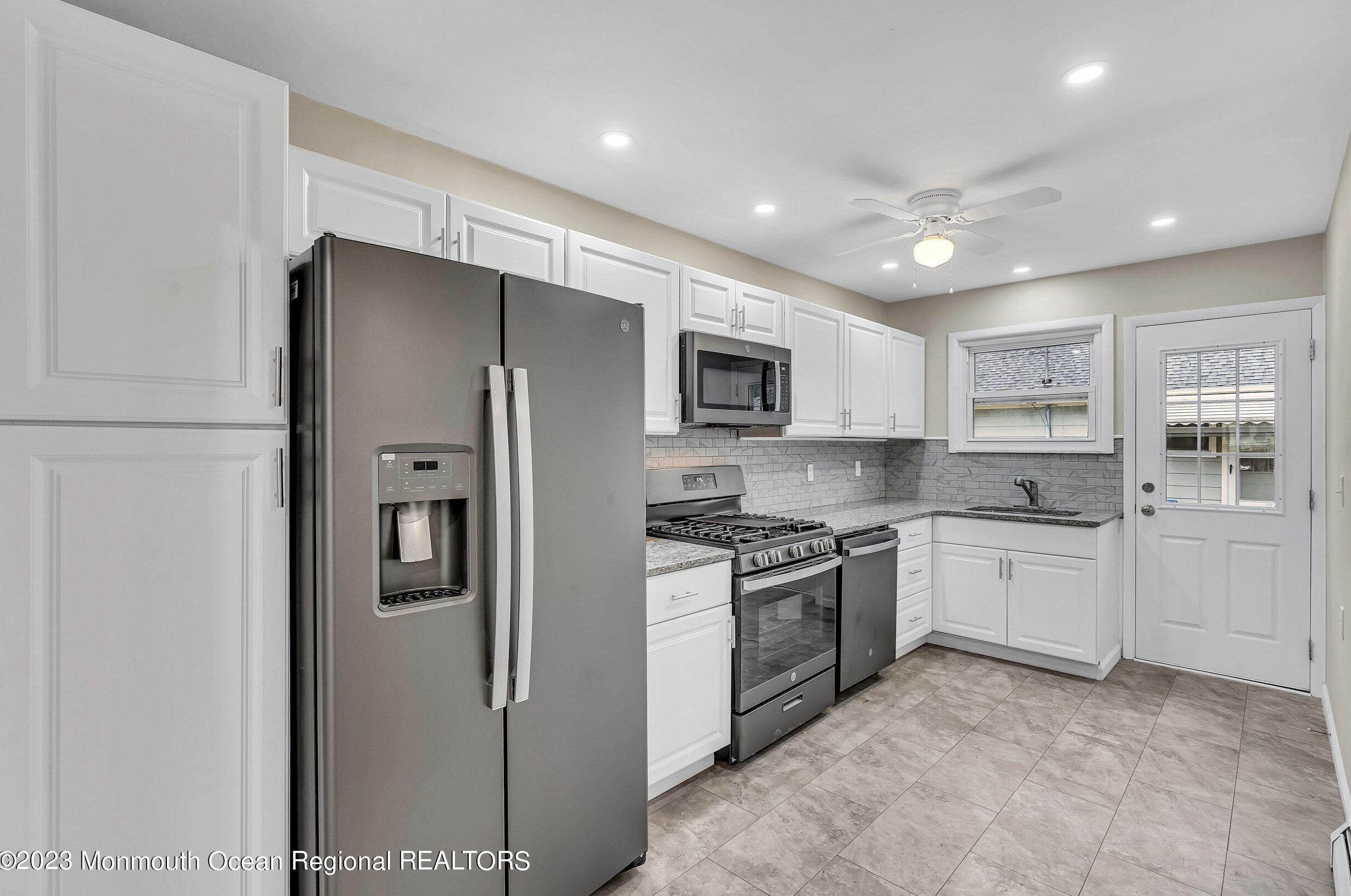 2049 Hovsons Blvd, Toms River NJ  08753-1602 exterior