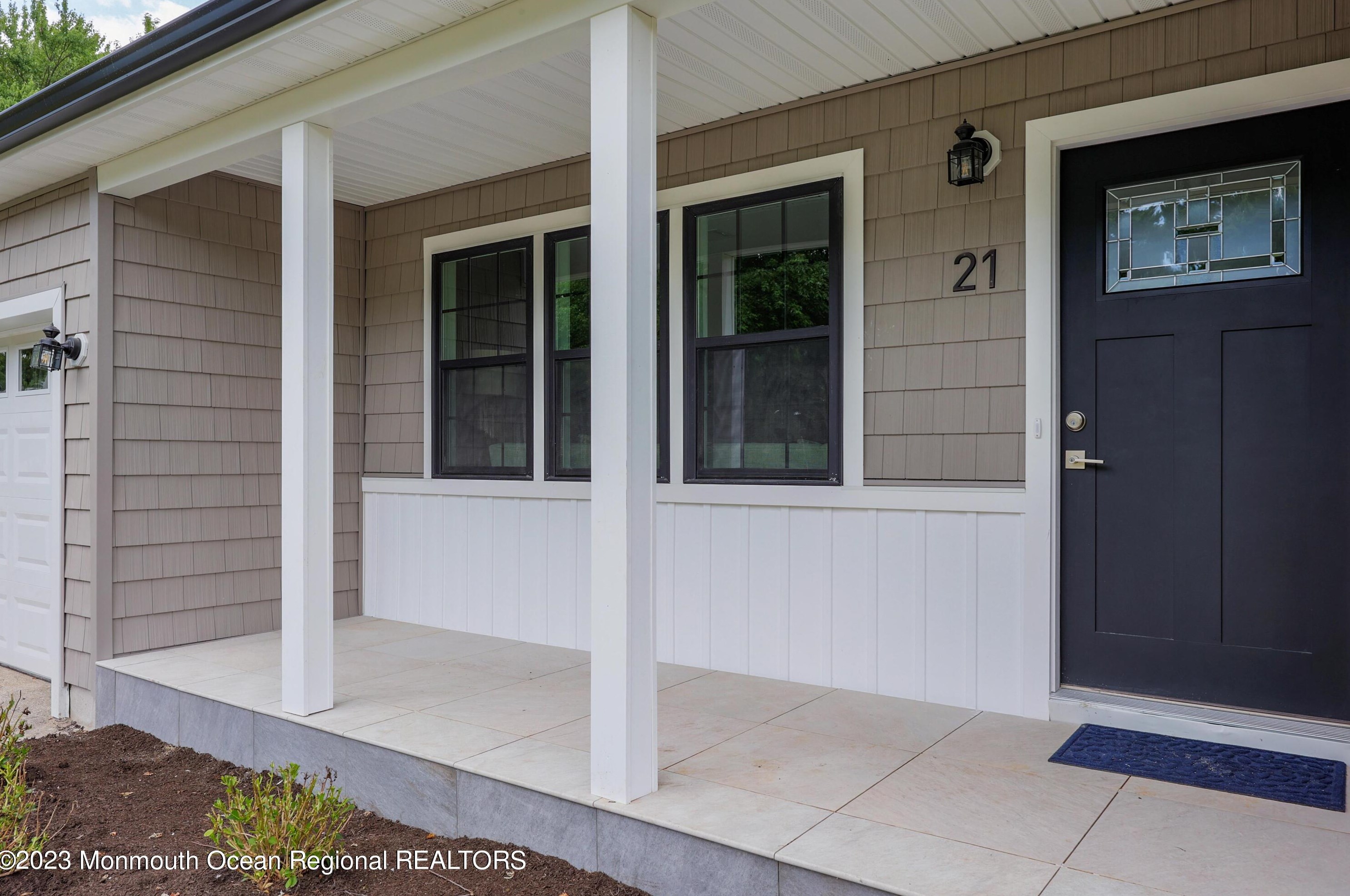 21 Stanford Dr, Toms River NJ  08757-4404 exterior