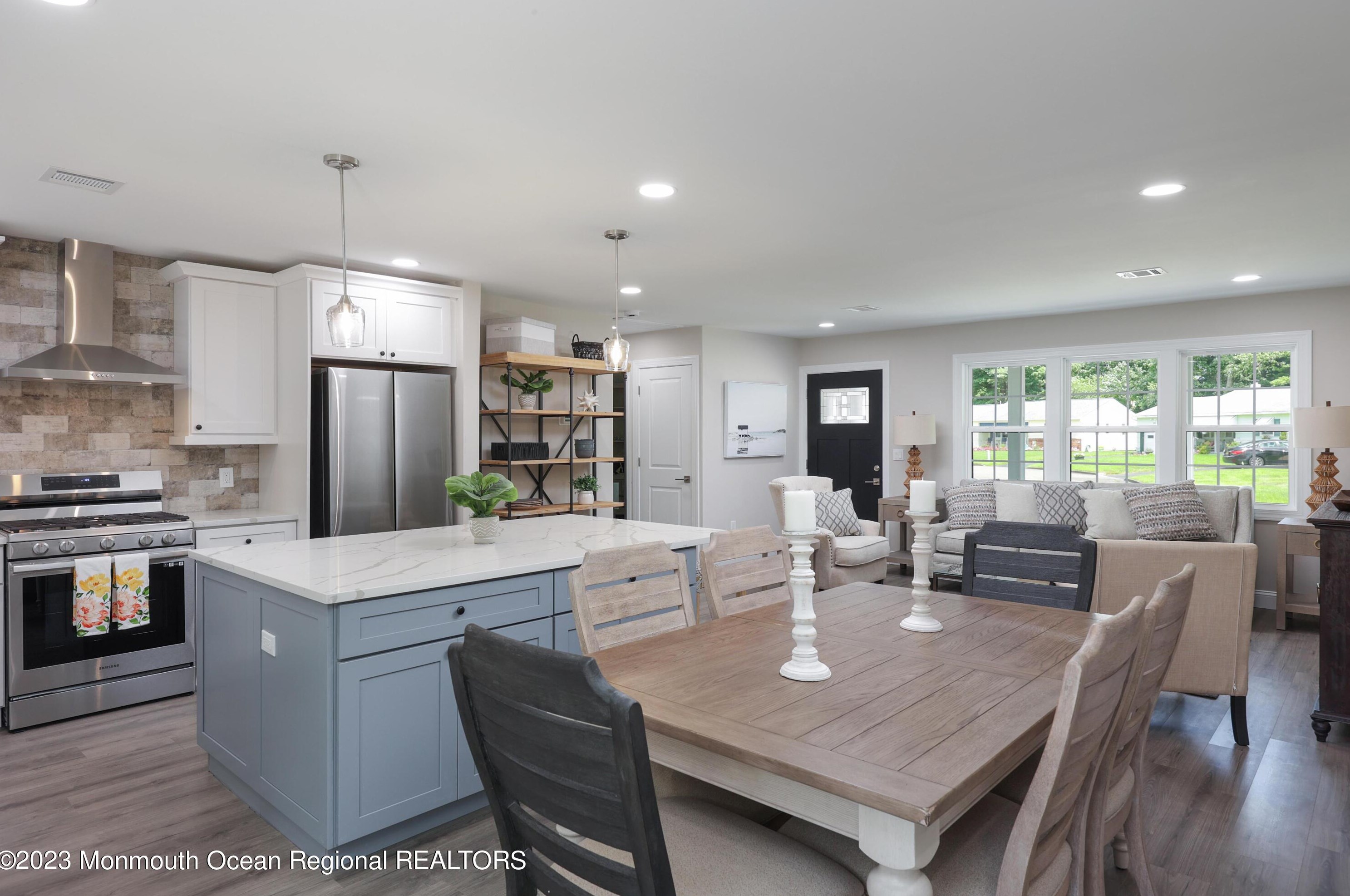 21 Stanford Dr, Toms River NJ  08757-4404 exterior