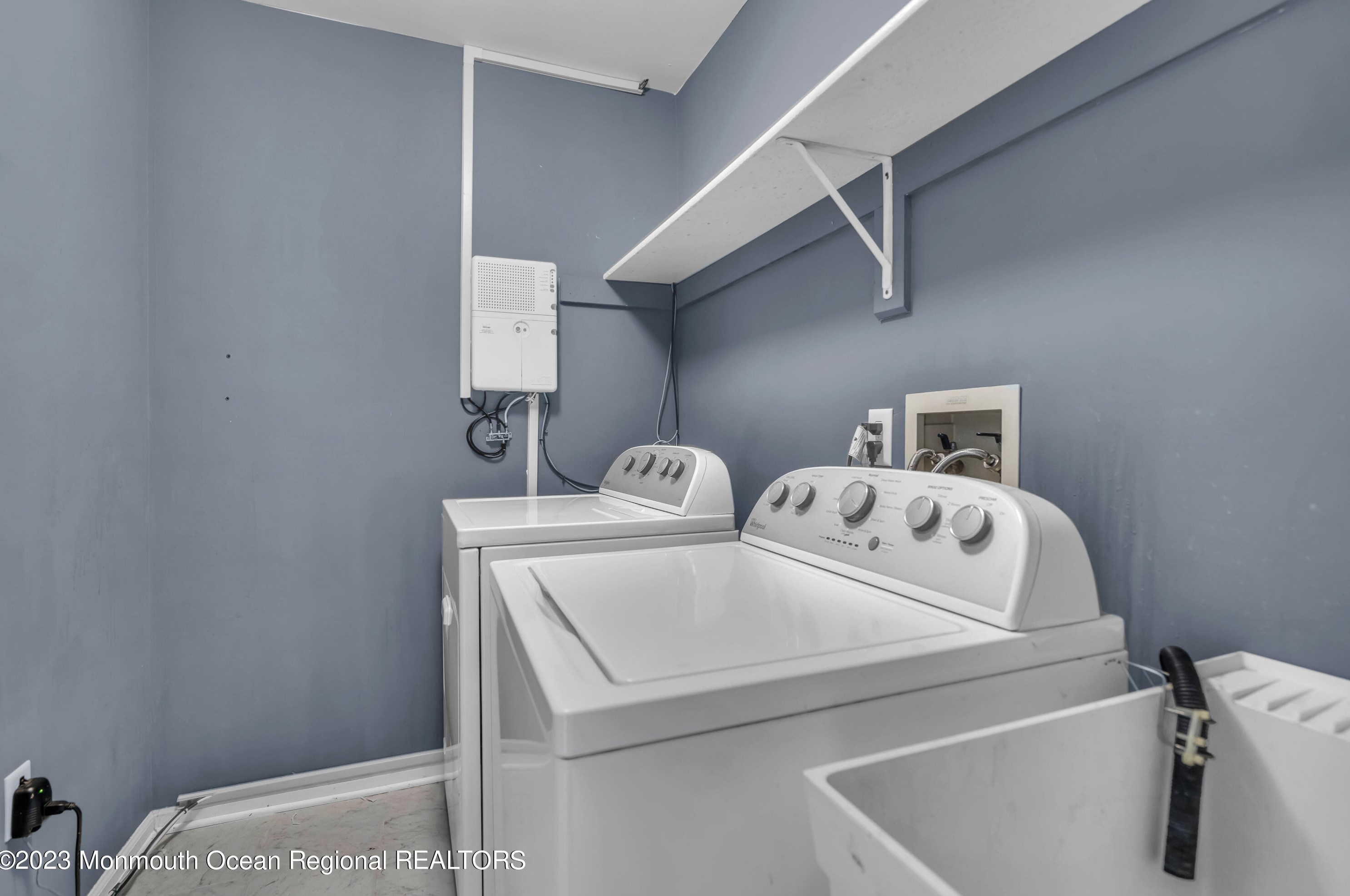 1204 King George Ln, Toms River NJ 08753-3366 exterior