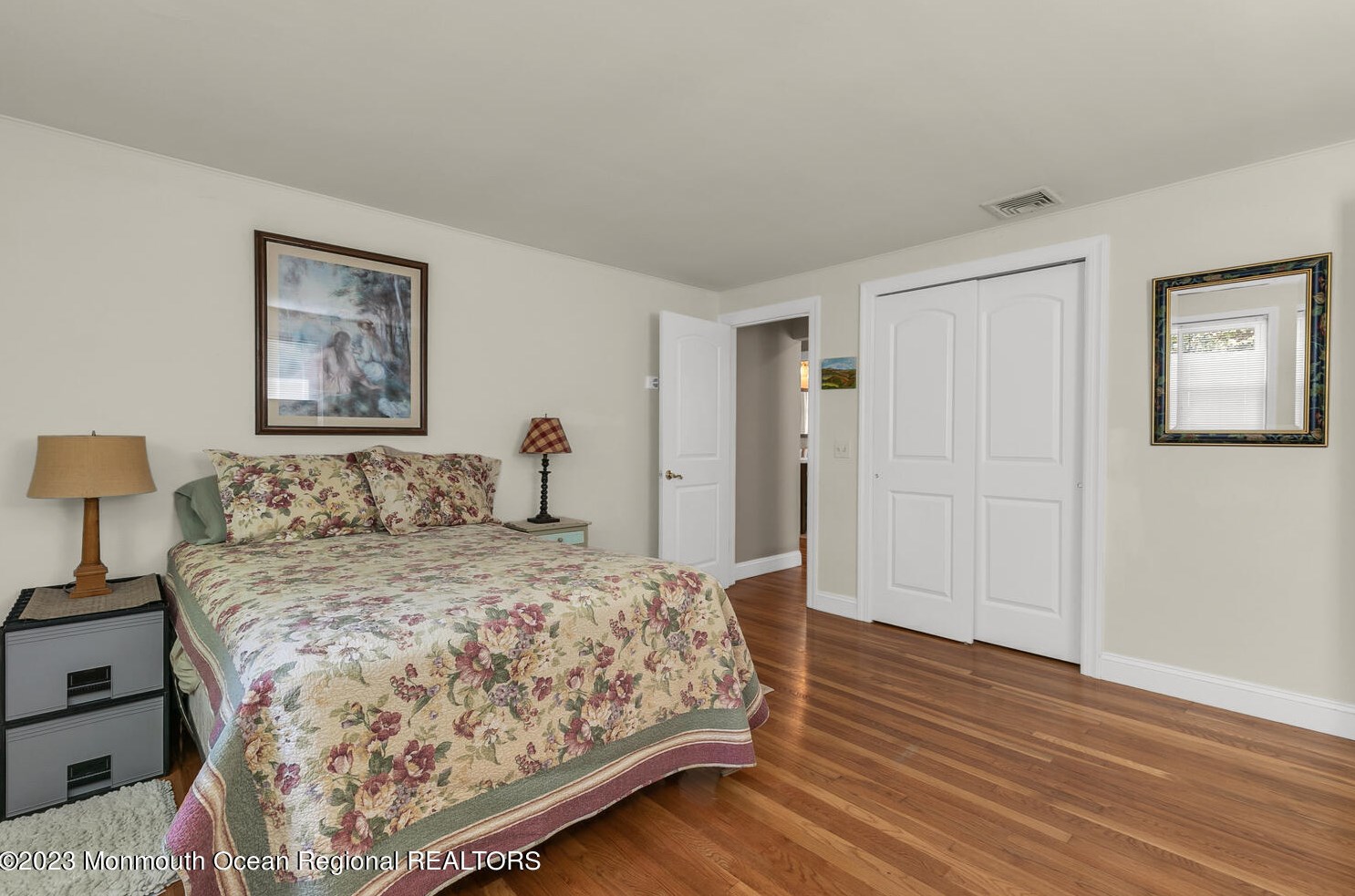 9 Wallace Ave, Oakhurst NJ 07755-1212 exterior