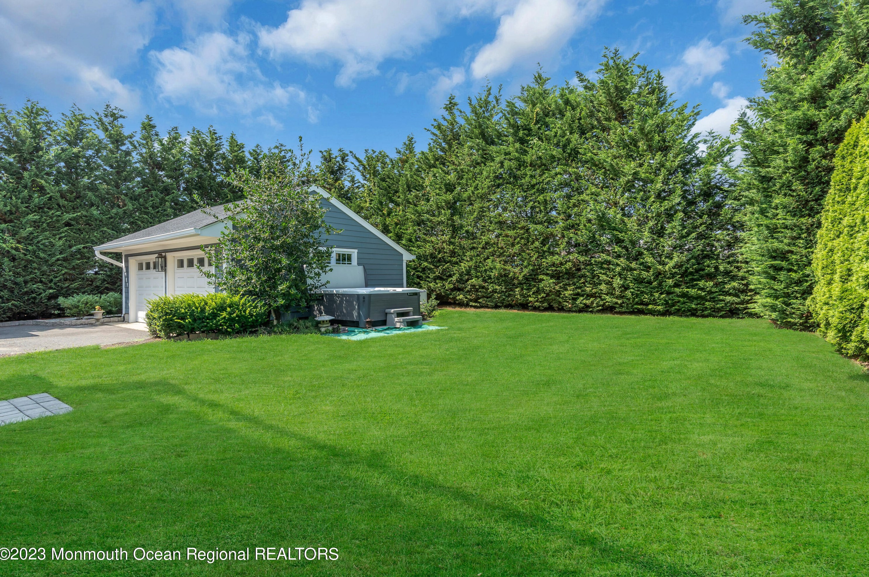 12 Atlantic Ave, Wall Township NJ 08736-1202 exterior