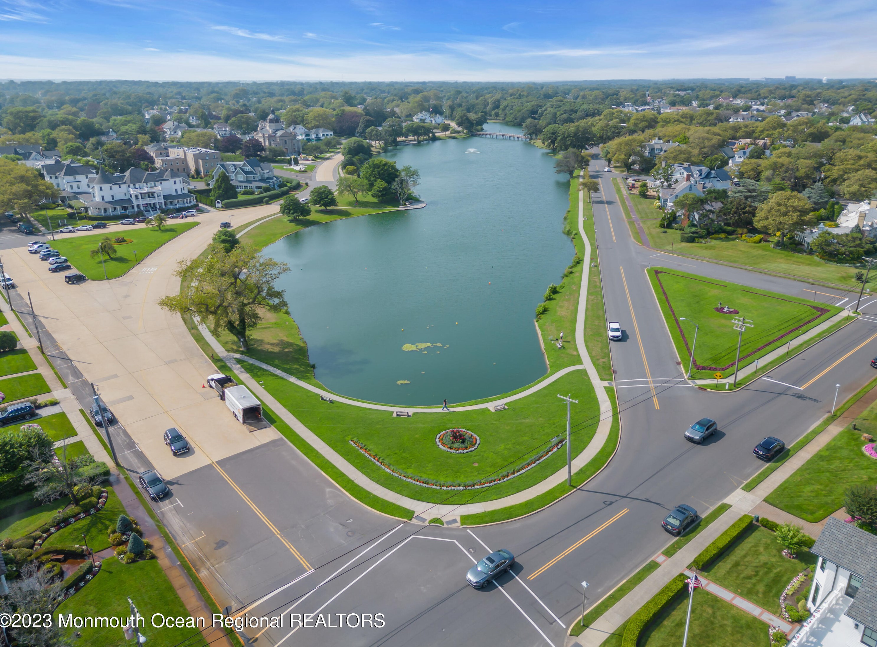 12 Atlantic Ave, Wall Township NJ 08736-1202 exterior