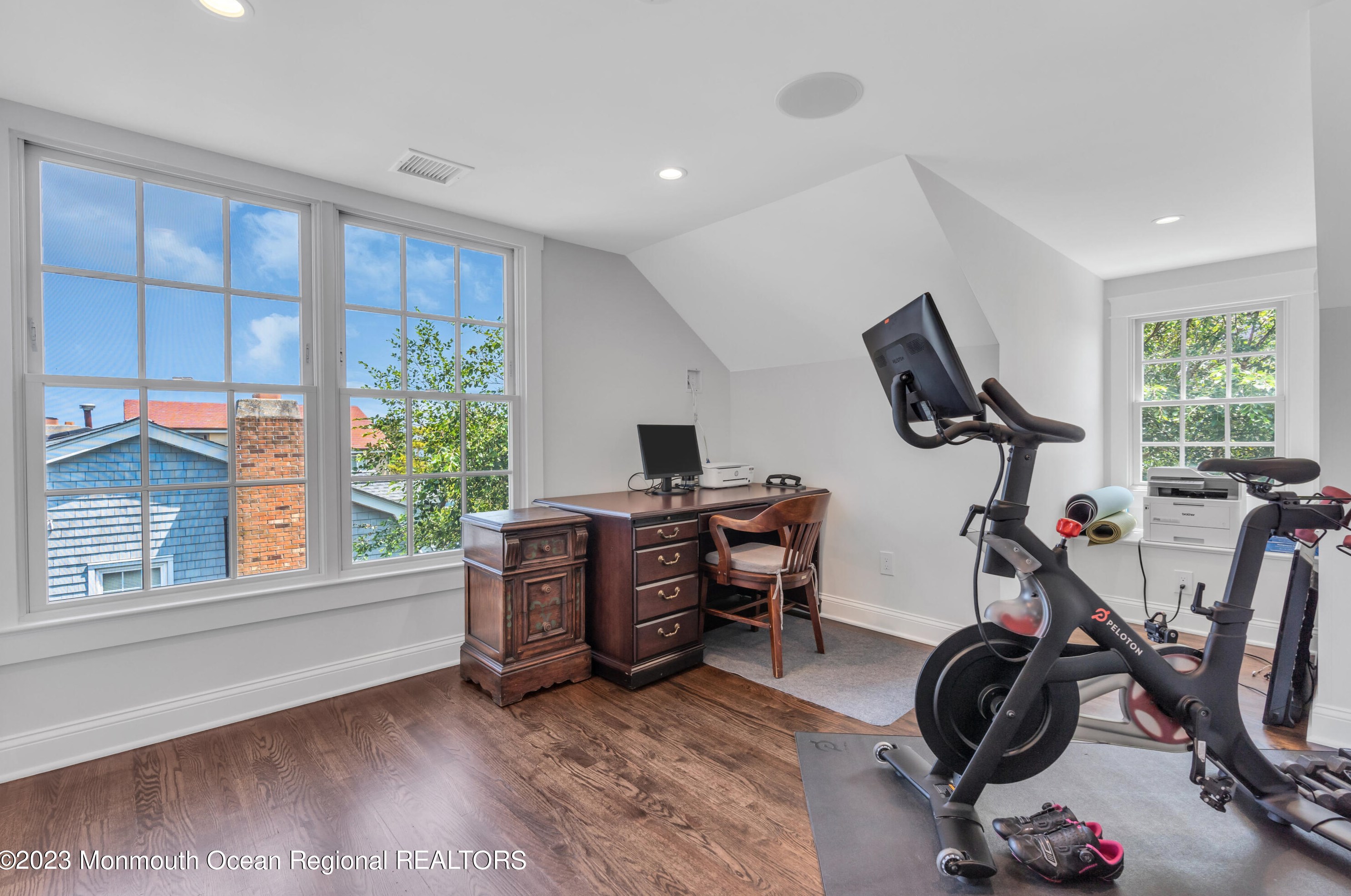 12 Atlantic Ave, Wall Township NJ 08736-1202 exterior