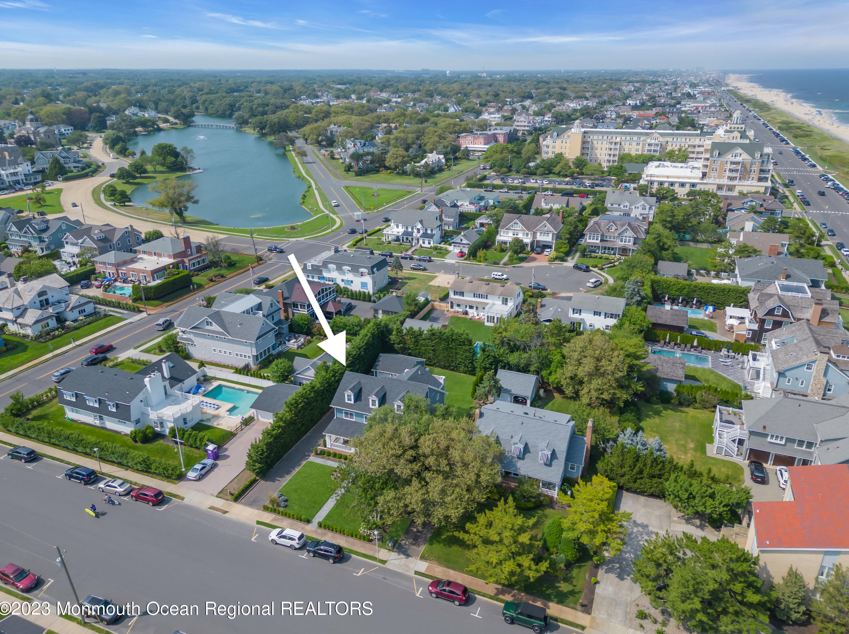 12 Atlantic Ave, Wall Township NJ 08736-1202 exterior