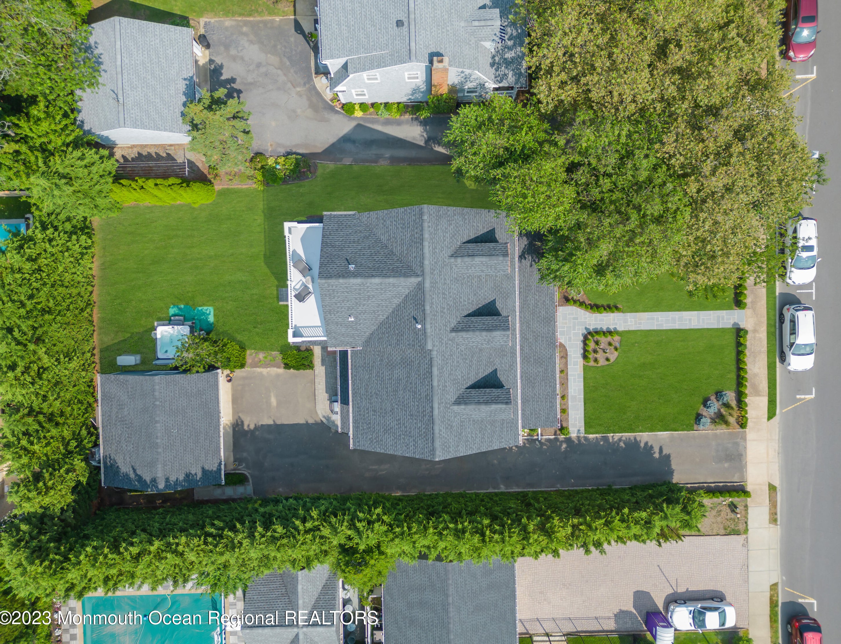 12 Atlantic Ave, Wall Township NJ 08736-1202 exterior