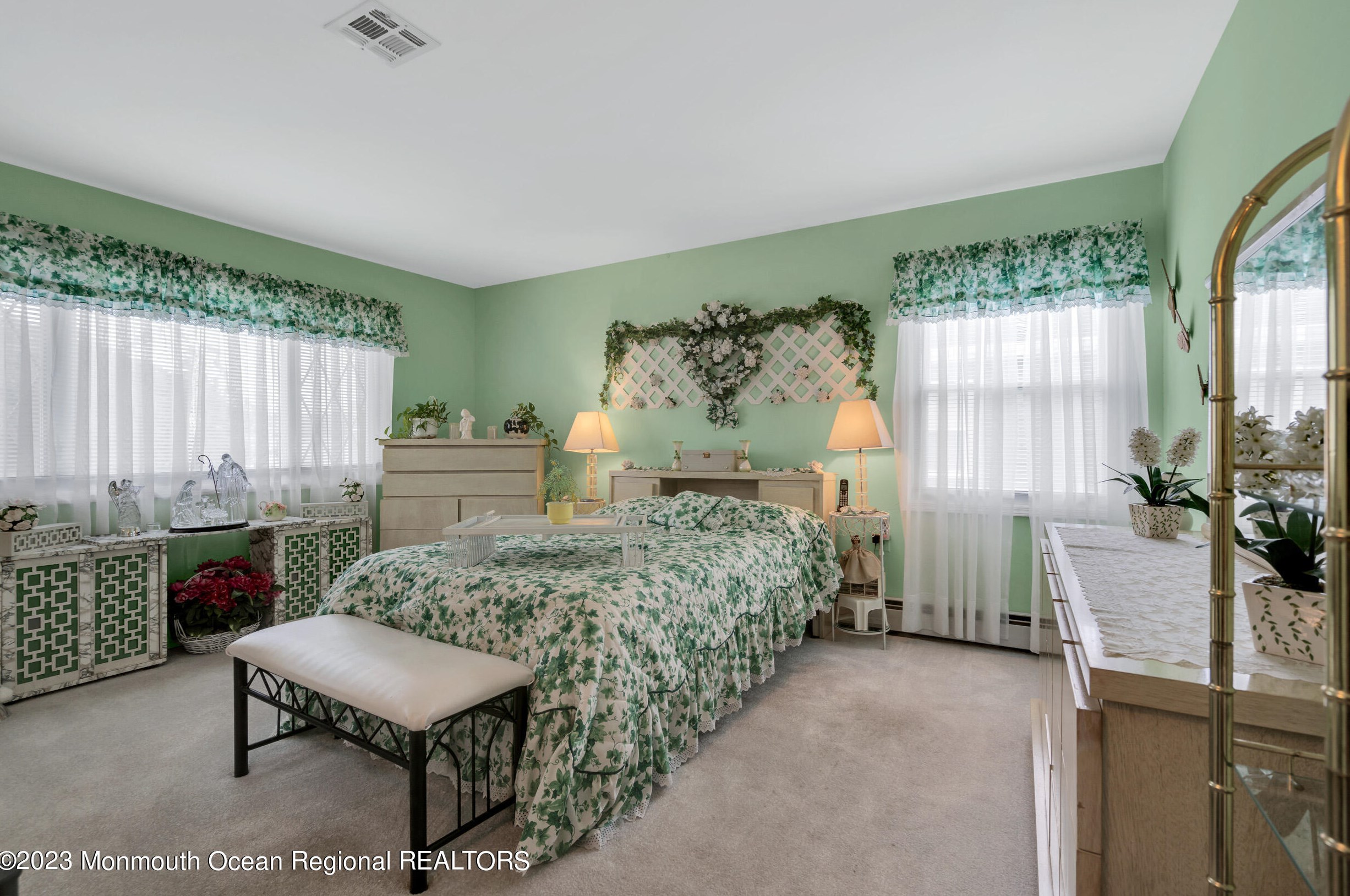 32 Exitir St, Toms River NJ 08757-5922 exterior