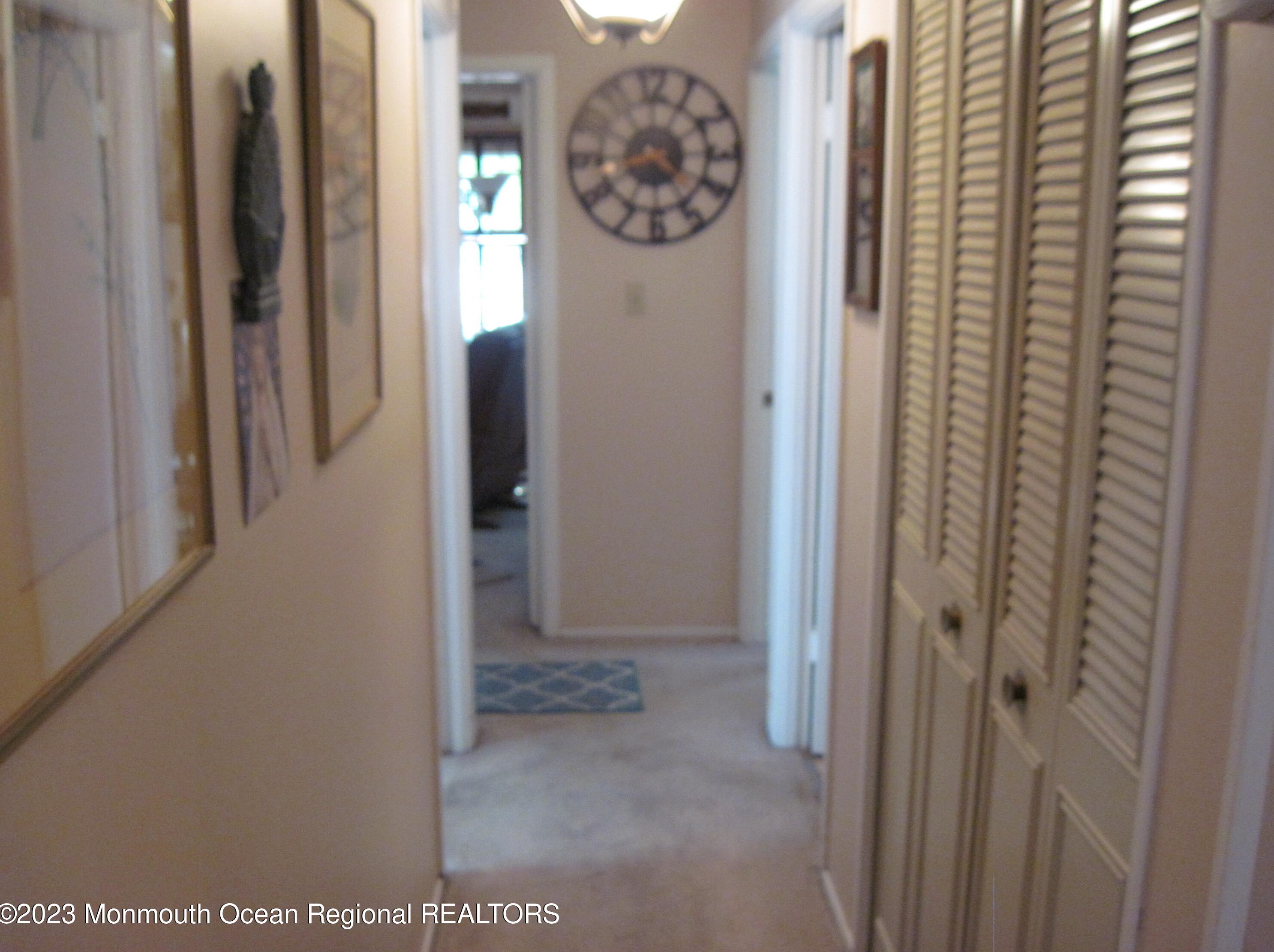 93 Avondale Ln, Matawan NJ 07747-1239 exterior