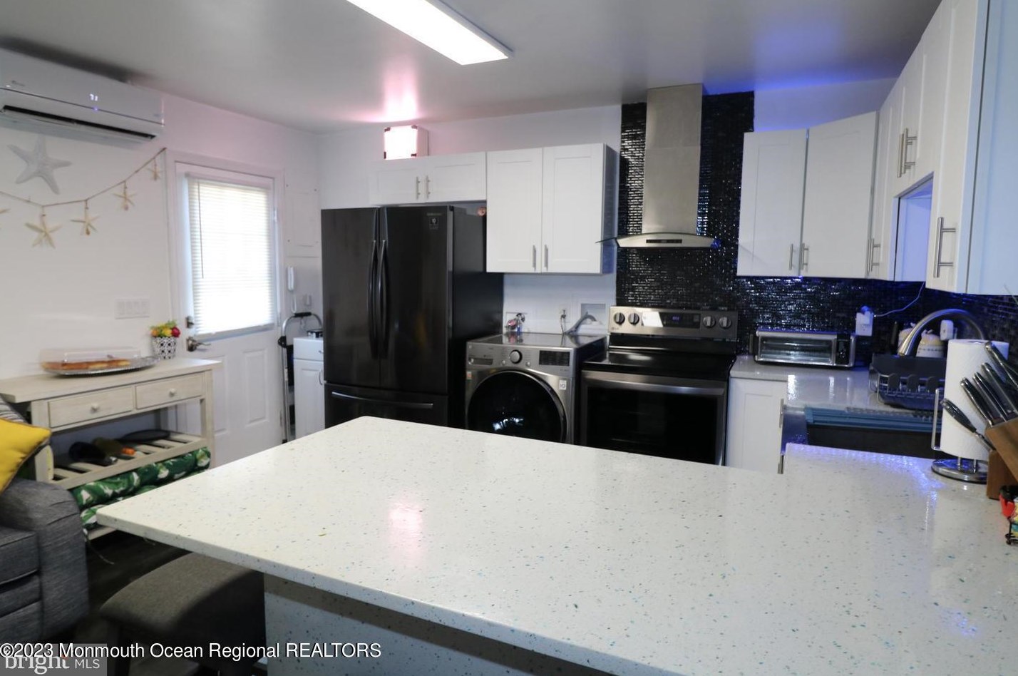 919 Radio Rd, Tuckerton NJ  08087-1601 exterior