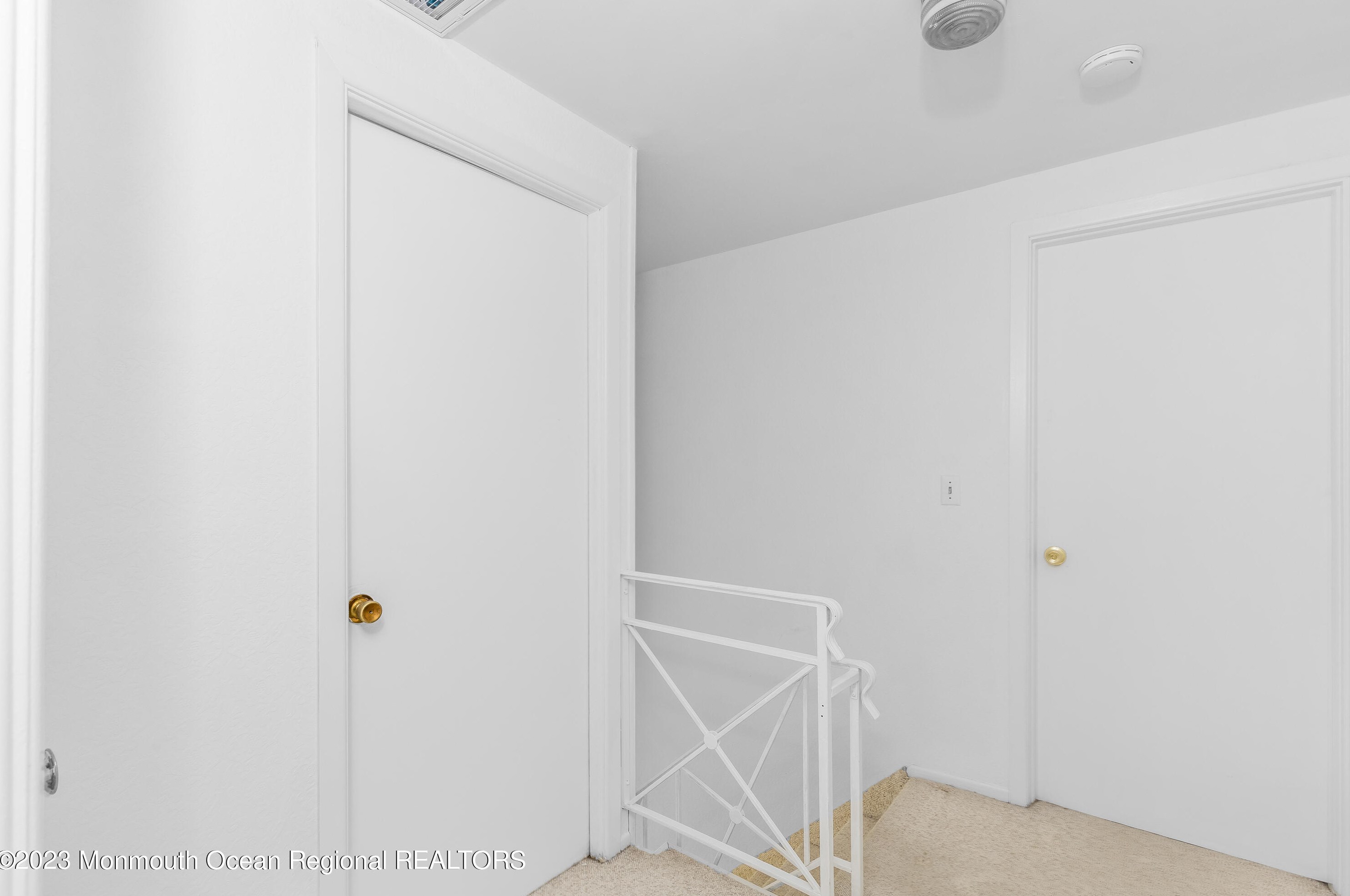 84 Ivy Way, Matawan NJ 07747-1730 exterior