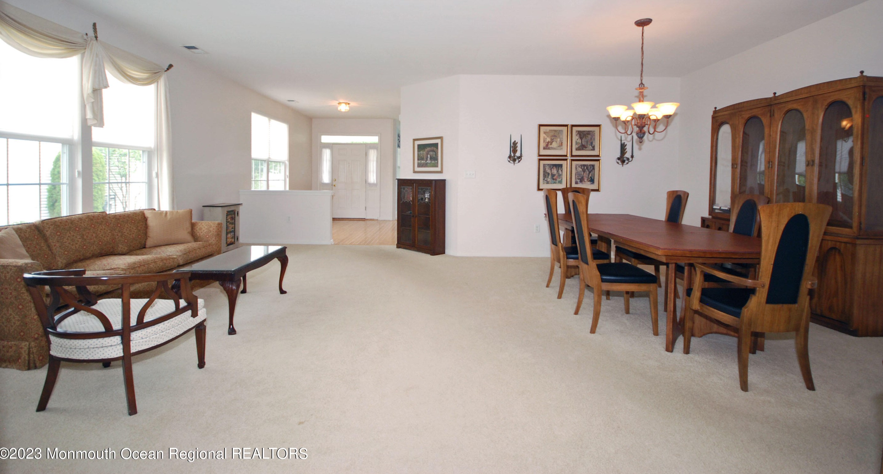 27 Plantation Way, Upper Freehold NJ 08501-1870 exterior