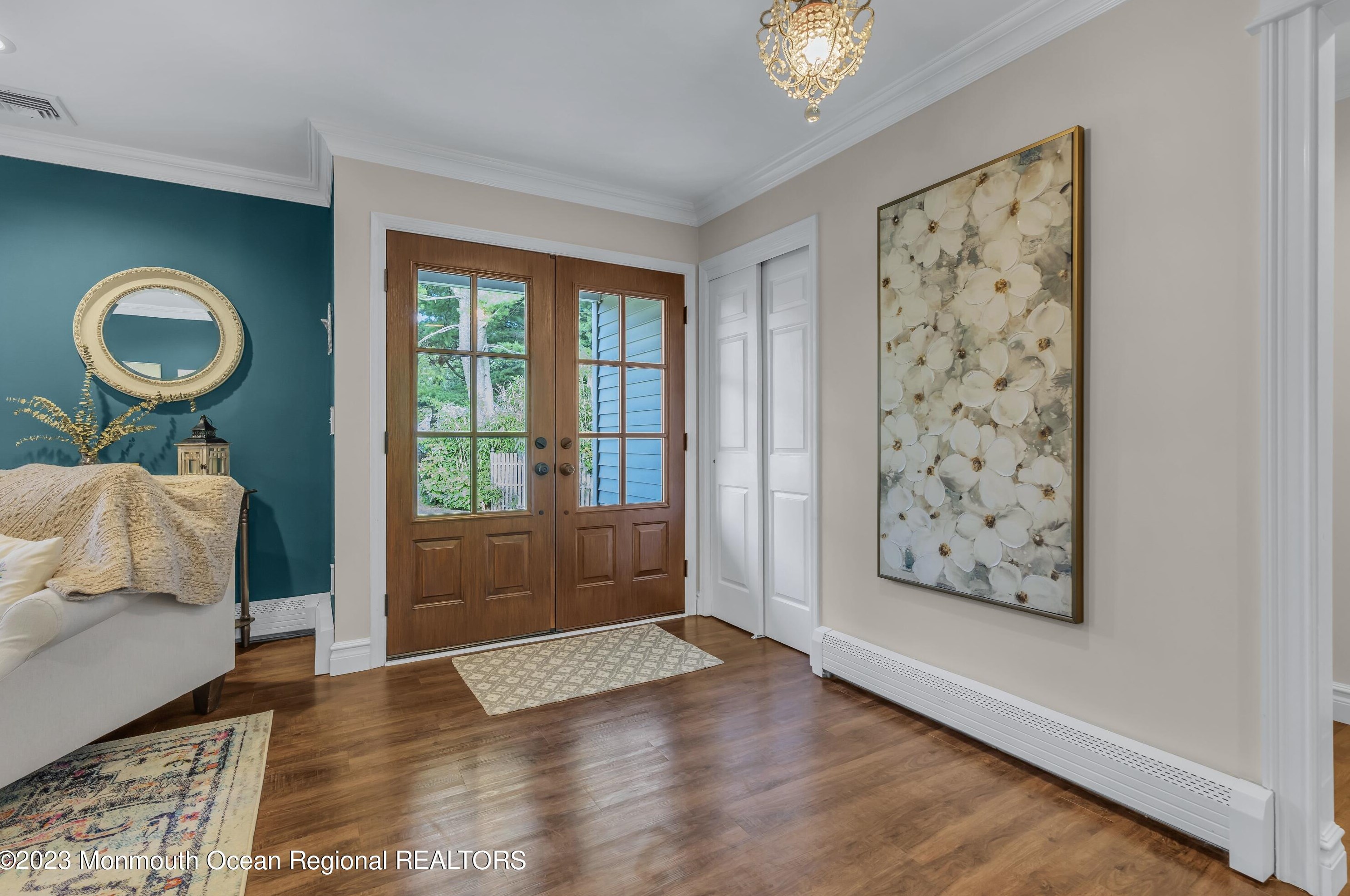 1 Marie Elaine Ct, Oakhurst NJ 07755-1483 exterior