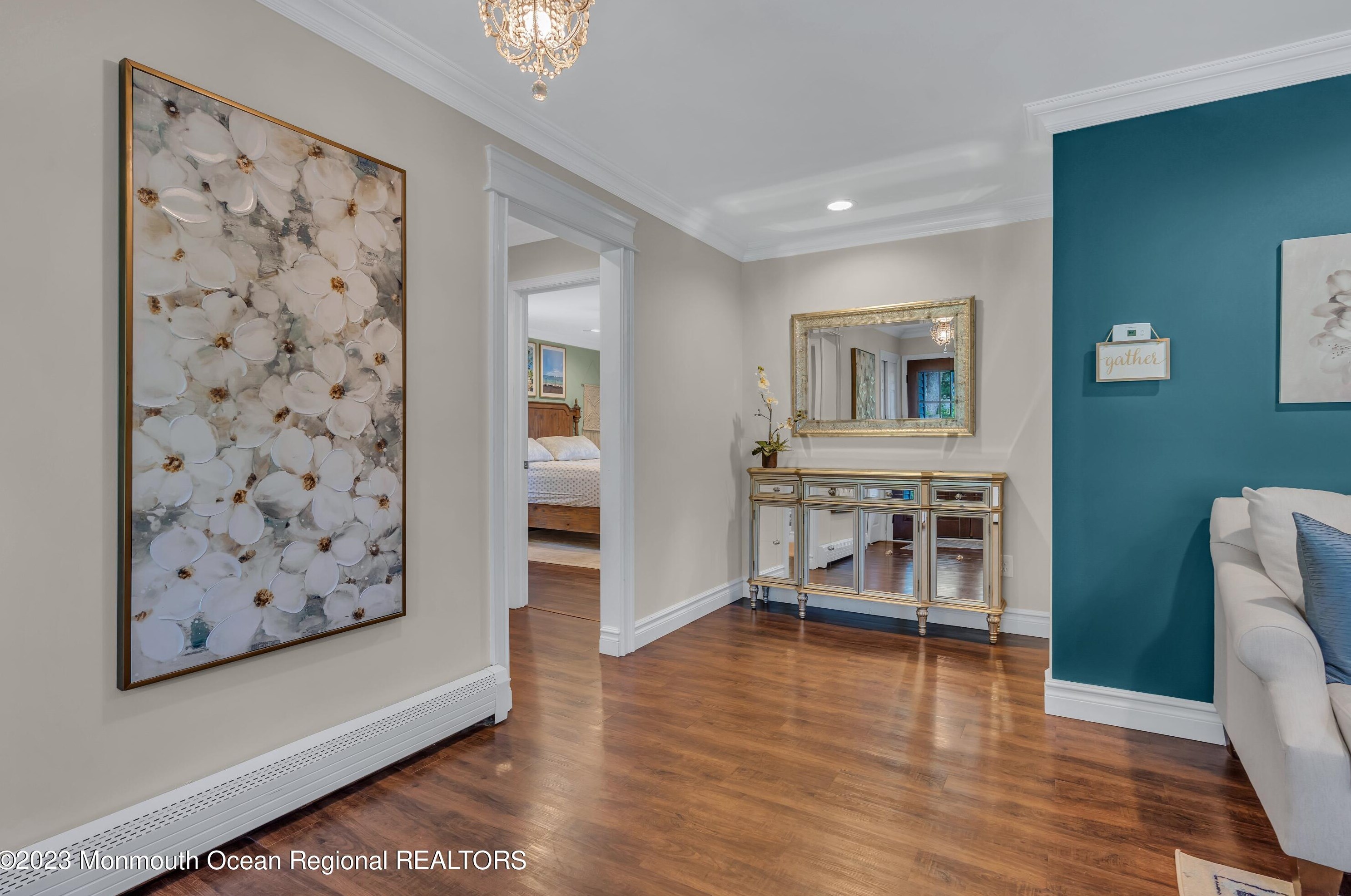 1 Marie Elaine Ct, Oakhurst NJ 07755-1483 exterior