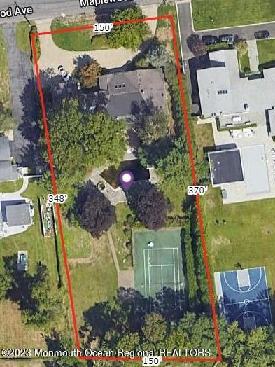 208 Maplewood Ave, Oakhurst NJ 07755-1618 exterior