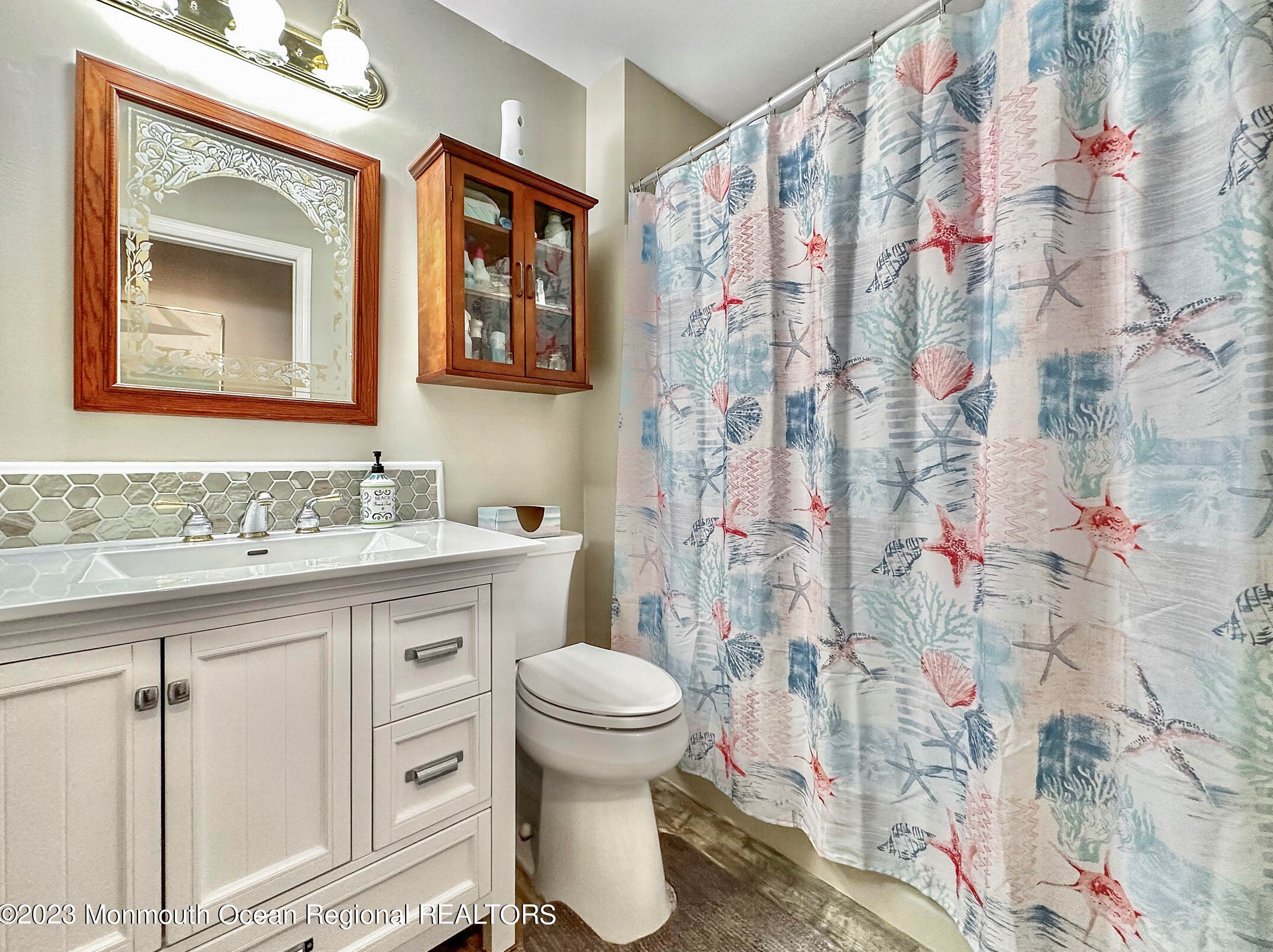 3 Sandhurst Ct, Toms River NJ  08757-6564 exterior