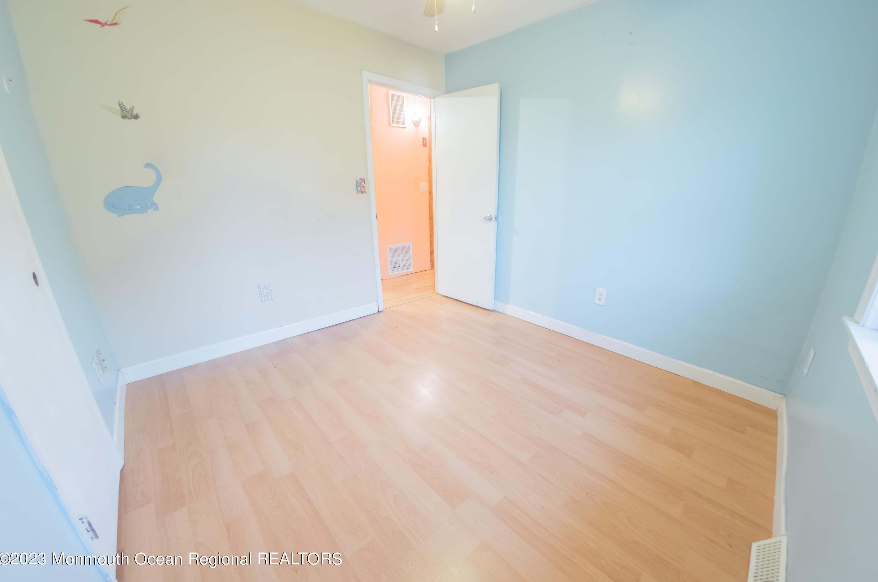 113 5 St, Barnegat Township NJ 08005-1217 exterior