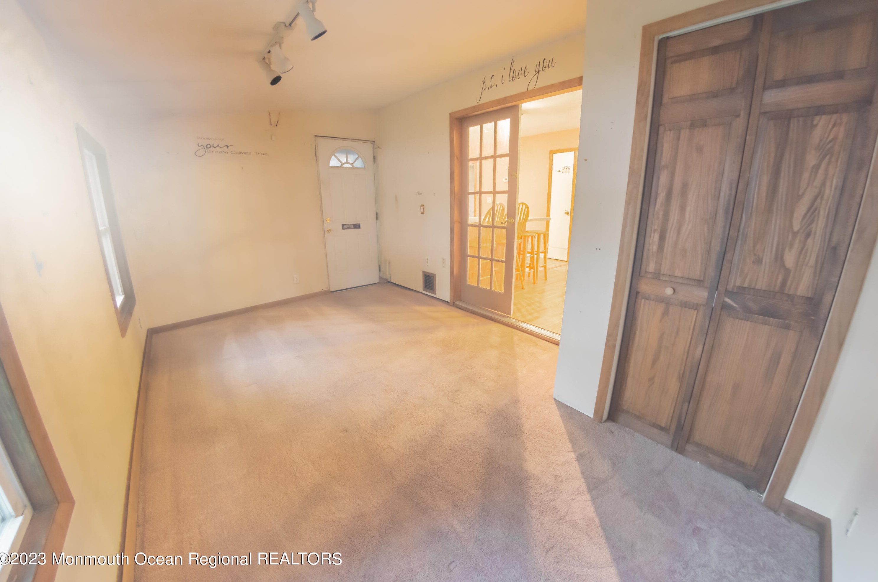 113 5 St, Barnegat Township NJ 08005-1217 exterior