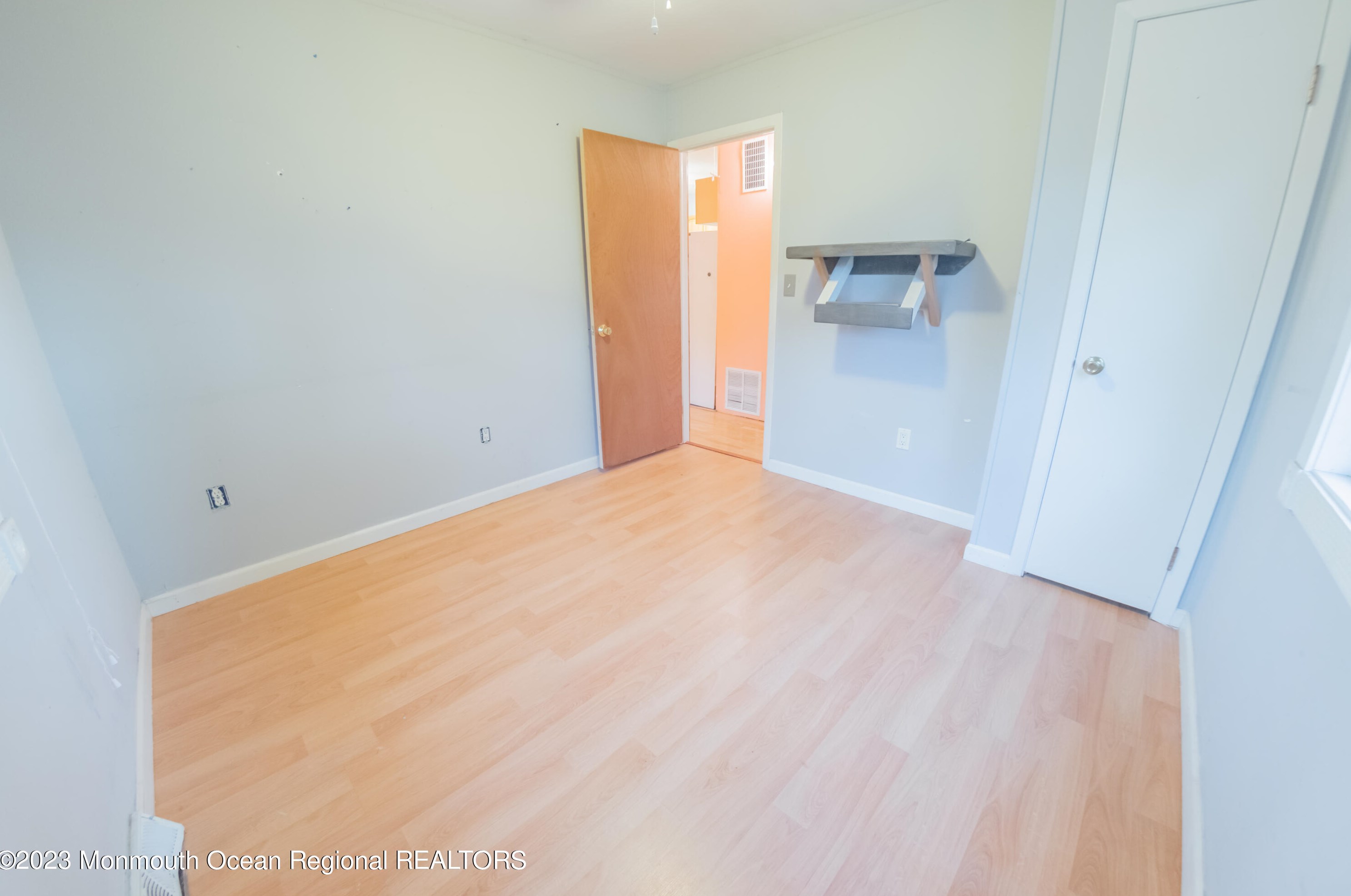 113 5 St, Barnegat Township NJ 08005-1217 exterior