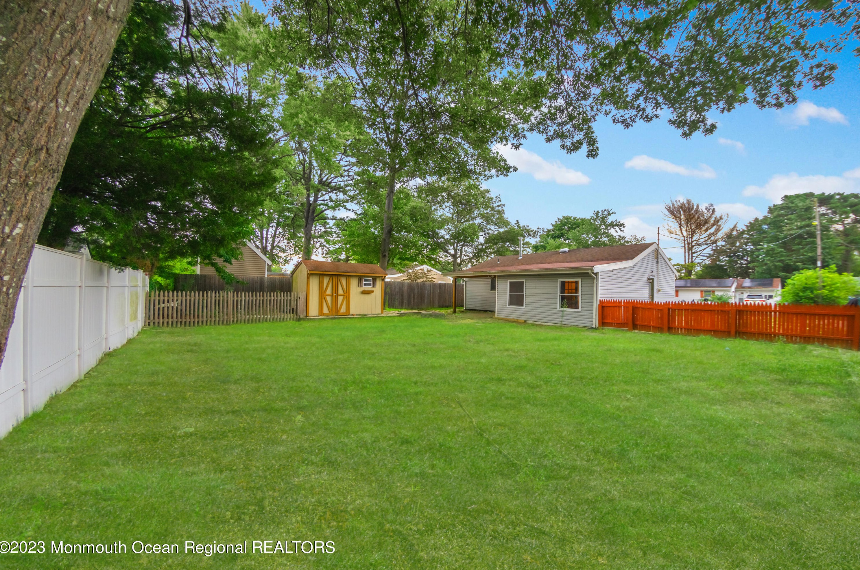 113 5 St, Barnegat Township NJ 08005-1217 exterior