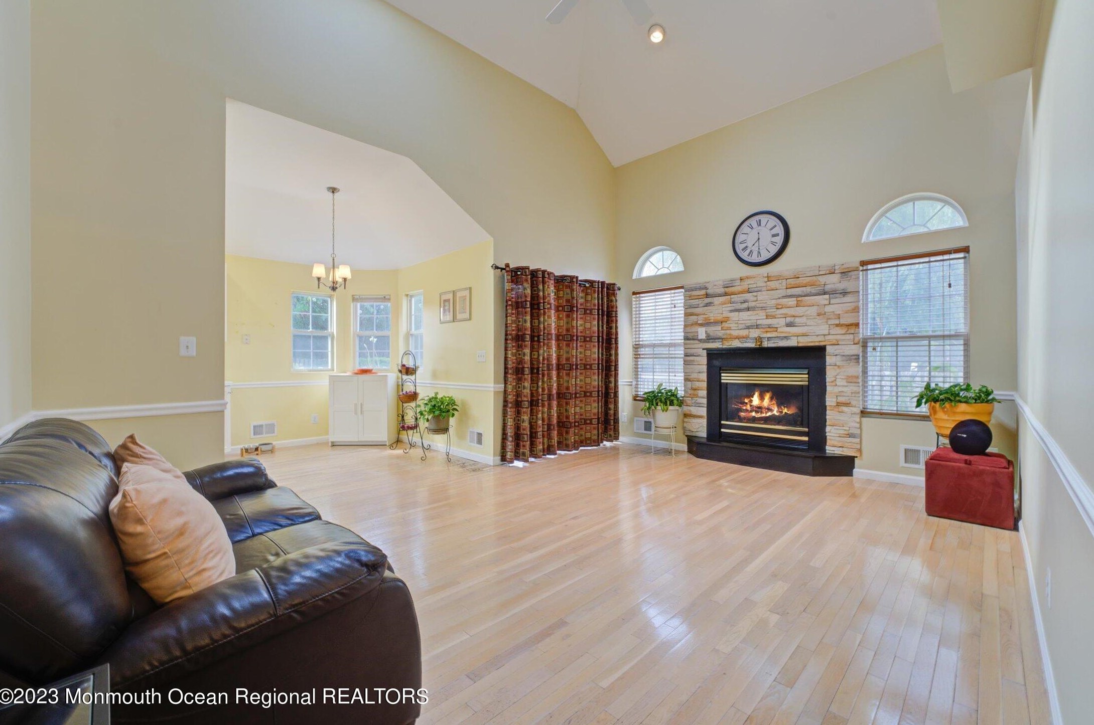 97 Kentucky Way, East Freehold NJ 07728-4653 exterior