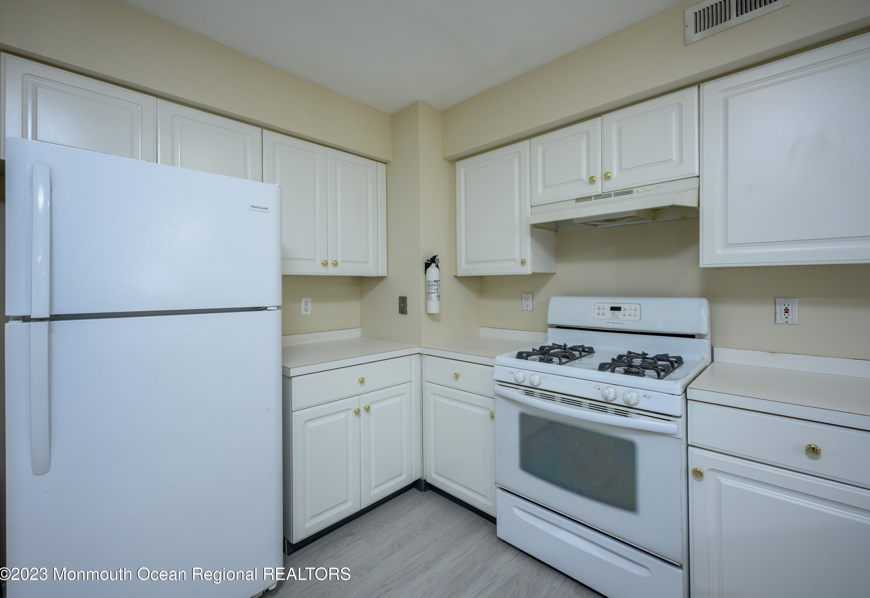 451 Lexington Ave, Wall Township NJ  07753-3780 exterior