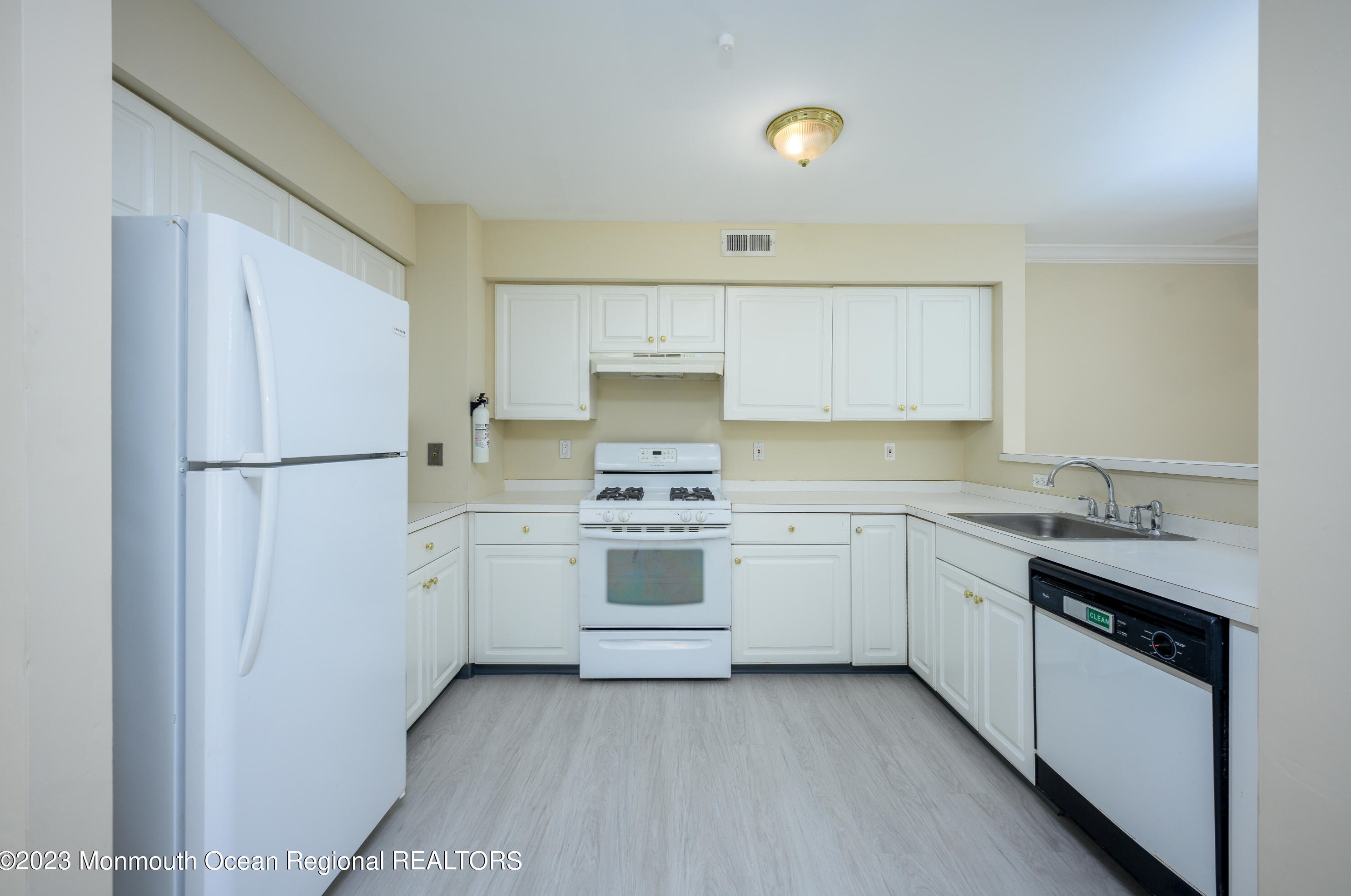 451 Lexington Ave, Wall Township NJ  07753-3780 exterior