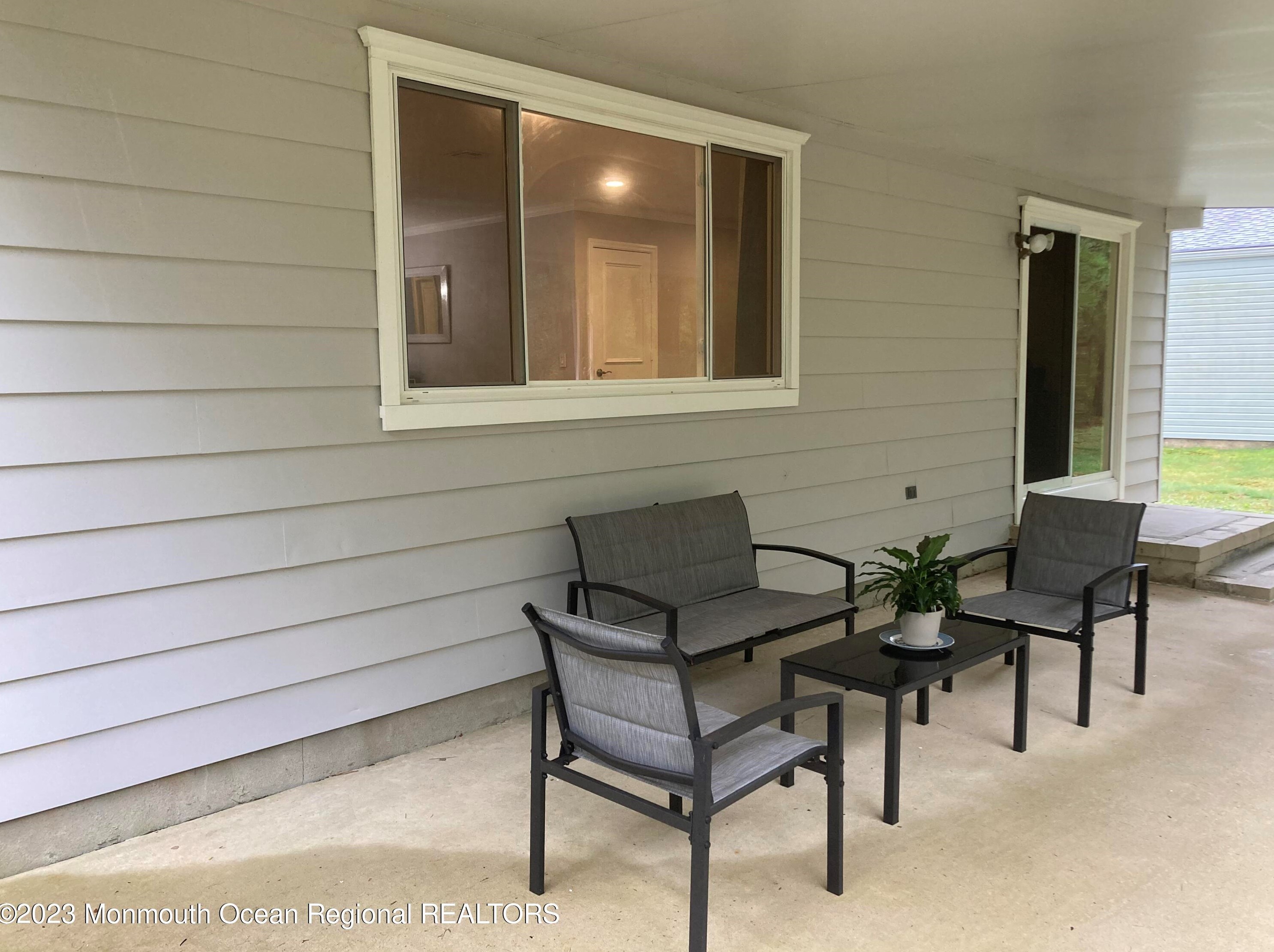 16 Canterbury Ln, Toms River NJ  08757-6503 exterior