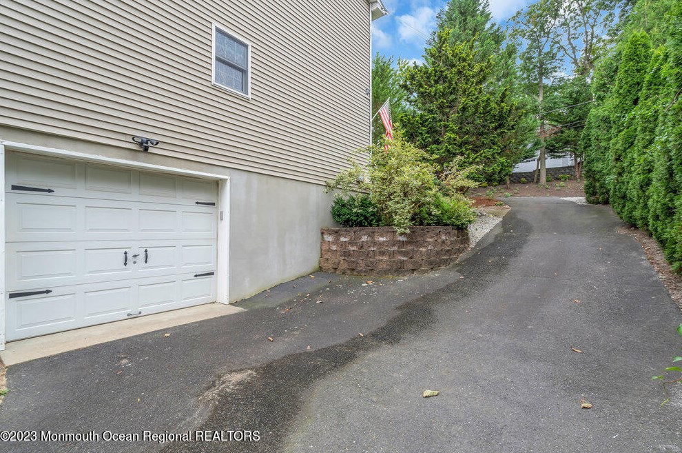 1206 Bayberry Rd, Wall Township NJ  08736-2006 exterior