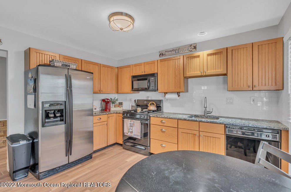 2413 Coral Leaf Rd, Toms River NJ  08755-1802 exterior