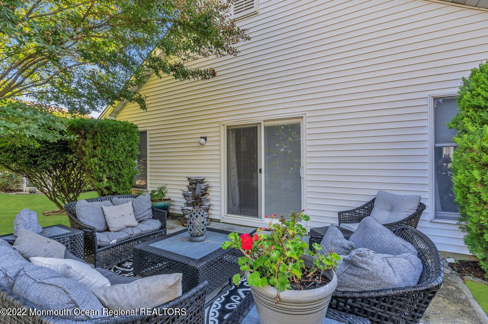 2413 Coral Leaf Rd, Toms River NJ  08755-1802 exterior