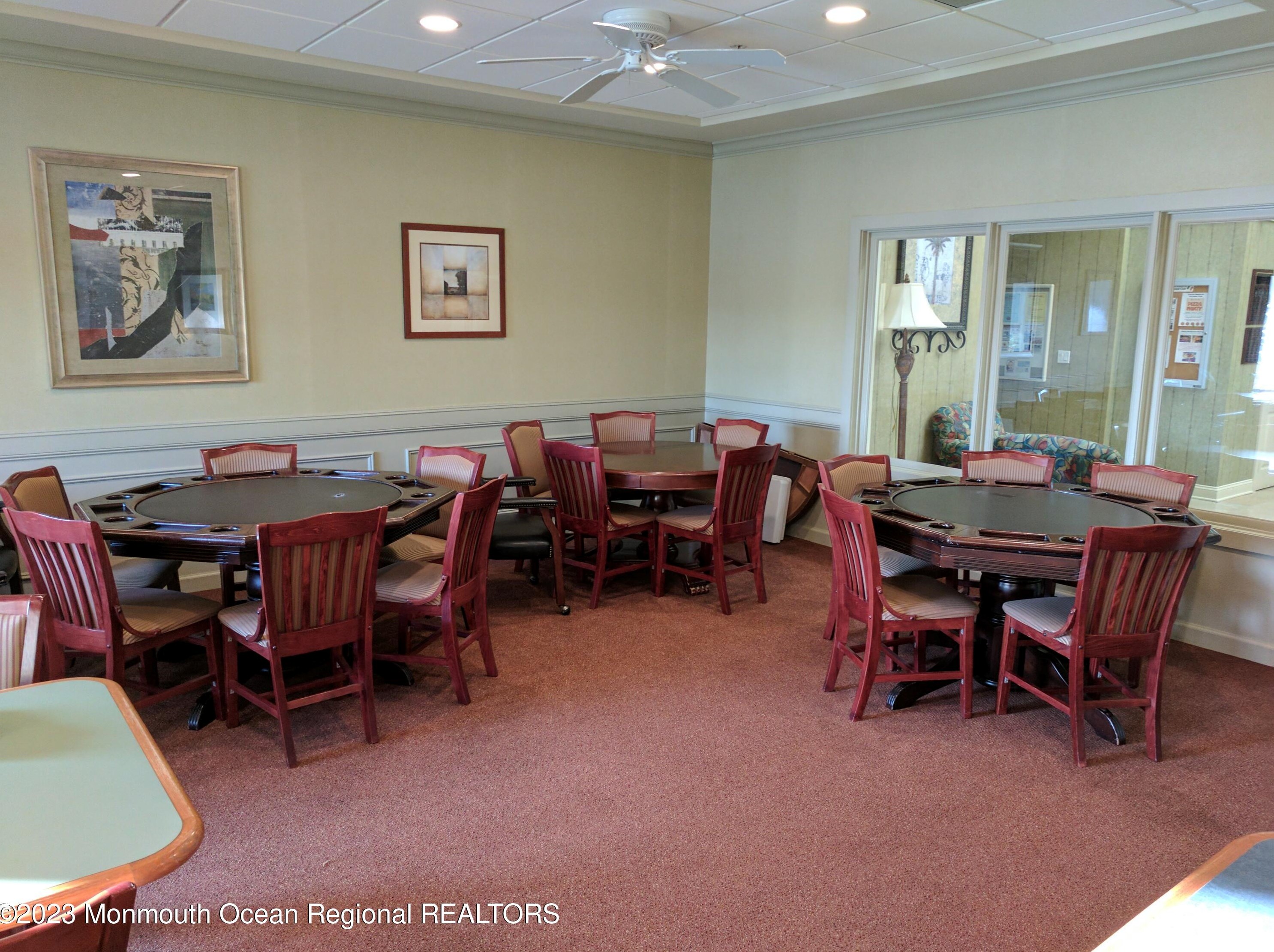 40 Pond Vw Cir, Barnegat Township NJ 08005-5622 exterior