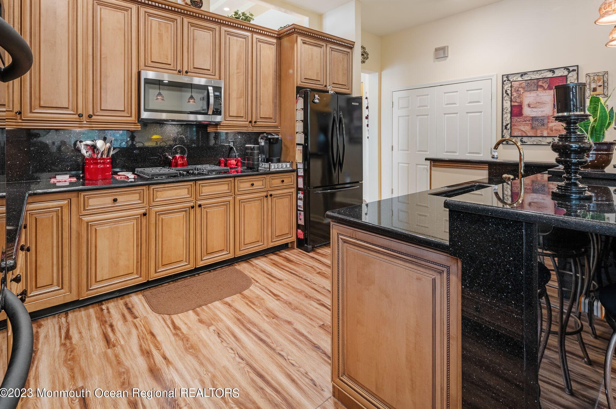 40 Pond Vw Cir, Barnegat Township NJ 08005-5622 exterior