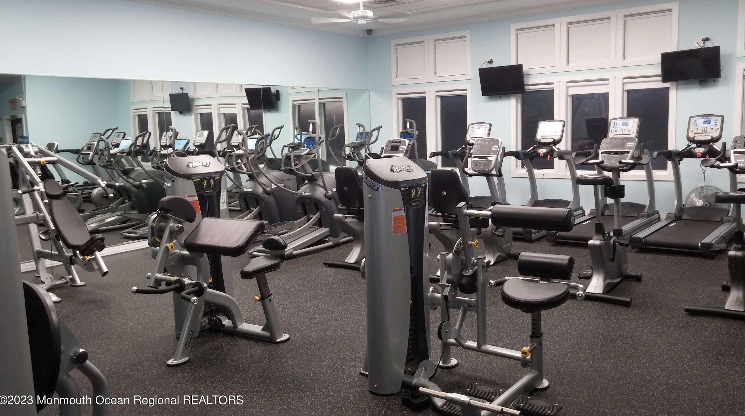 40 Pond Vw Cir, Barnegat Township NJ 08005-5622 exterior