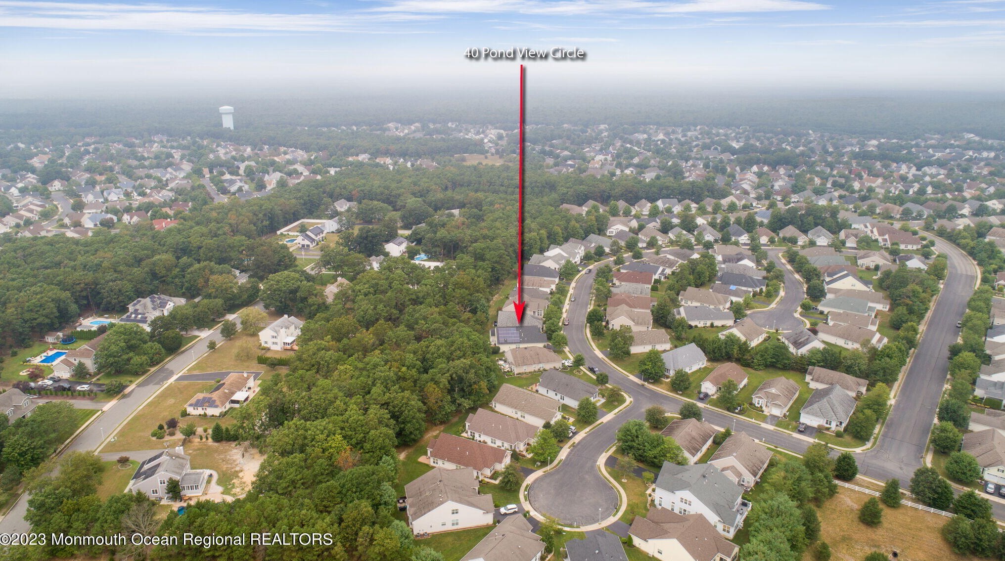 40 Pond Vw Cir, Barnegat Township NJ 08005-5622 exterior