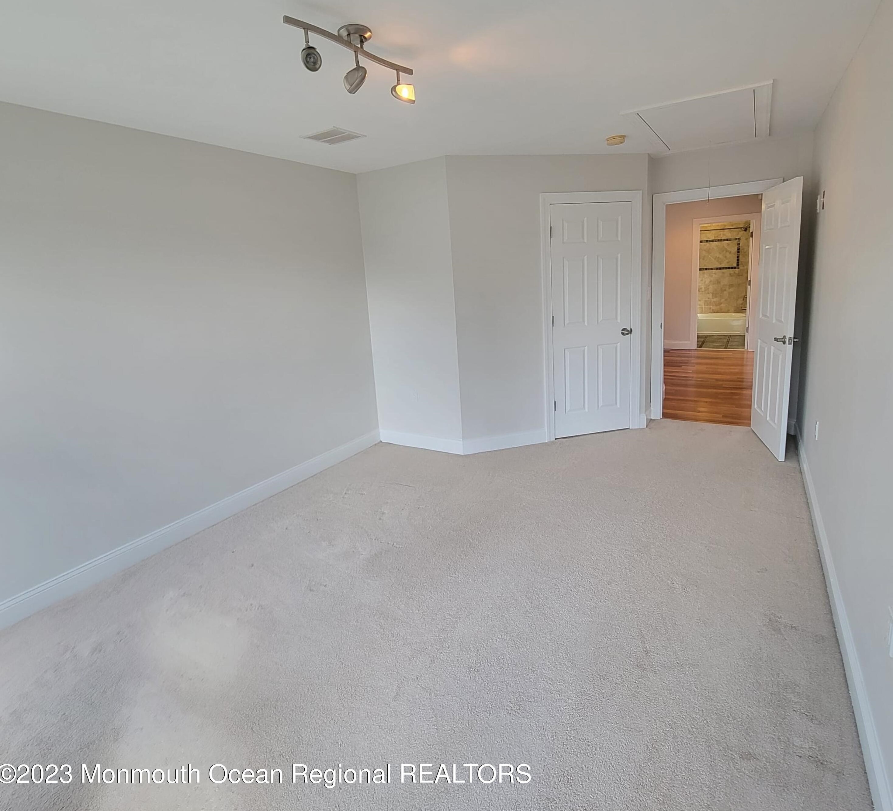 646 Compass Ave, Beachwood NJ  08722-4124 exterior