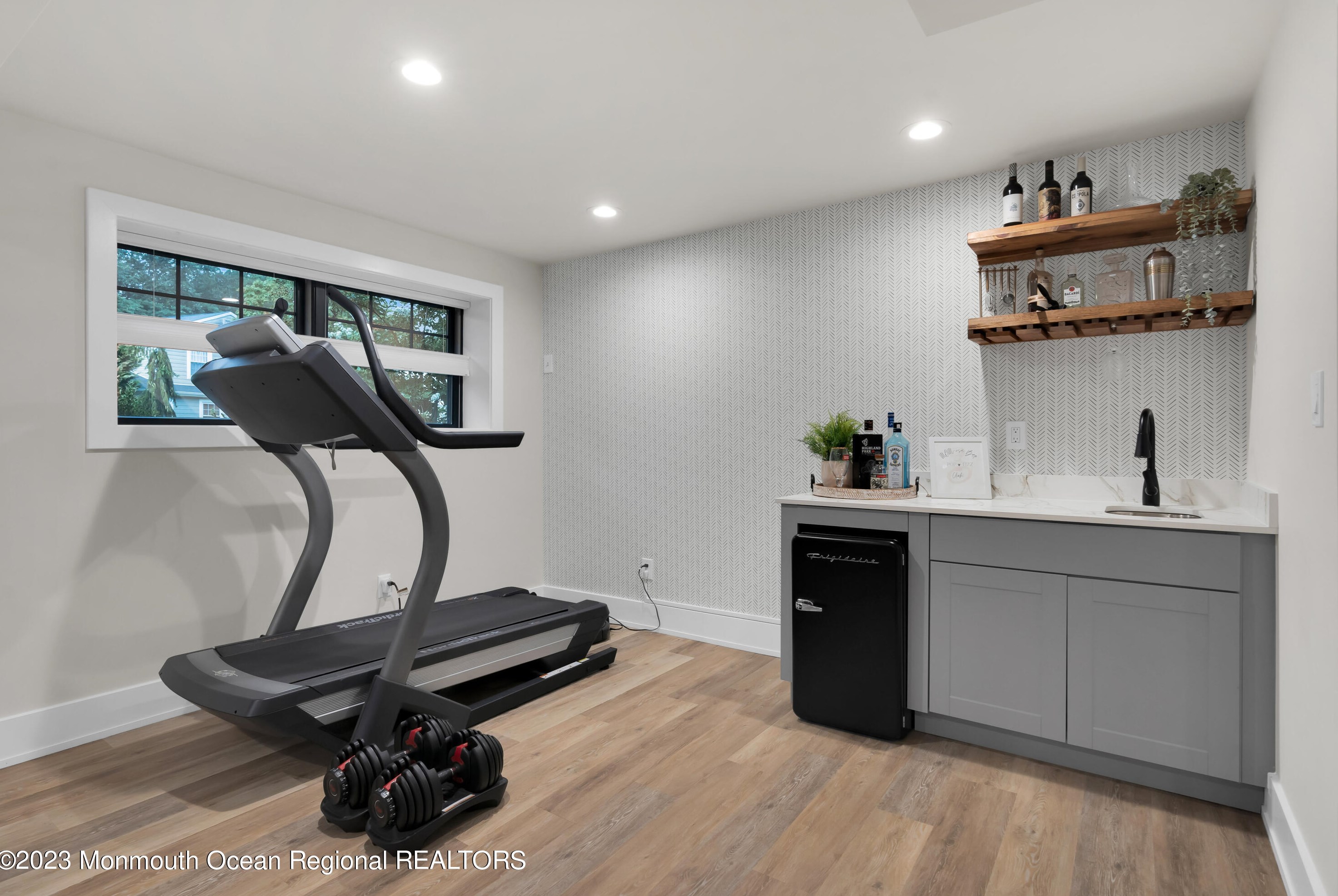 13 James Hollow Ct, Wall Township NJ  07731-1659 exterior