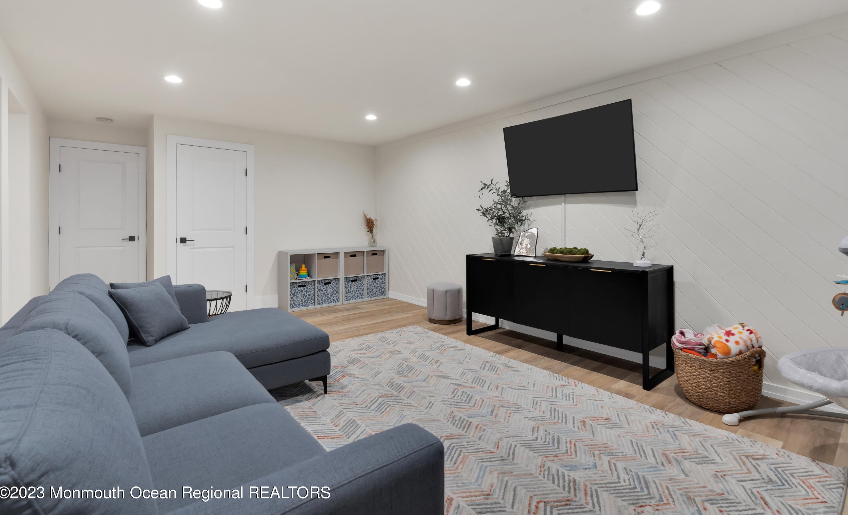 13 James Hollow Ct, Wall Township NJ  07731-1659 exterior