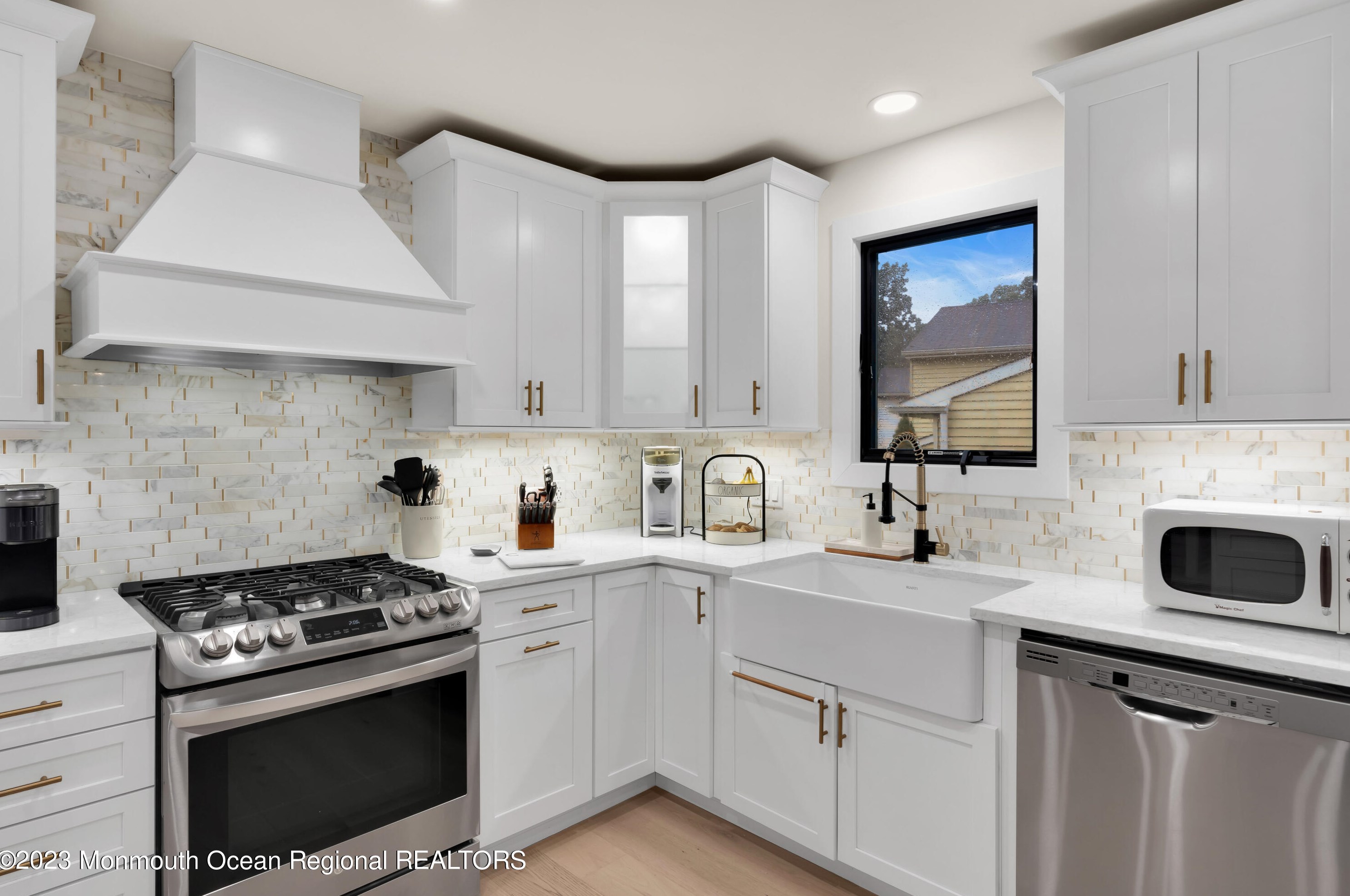 13 James Hollow Ct, Wall Township NJ  07731-1659 exterior