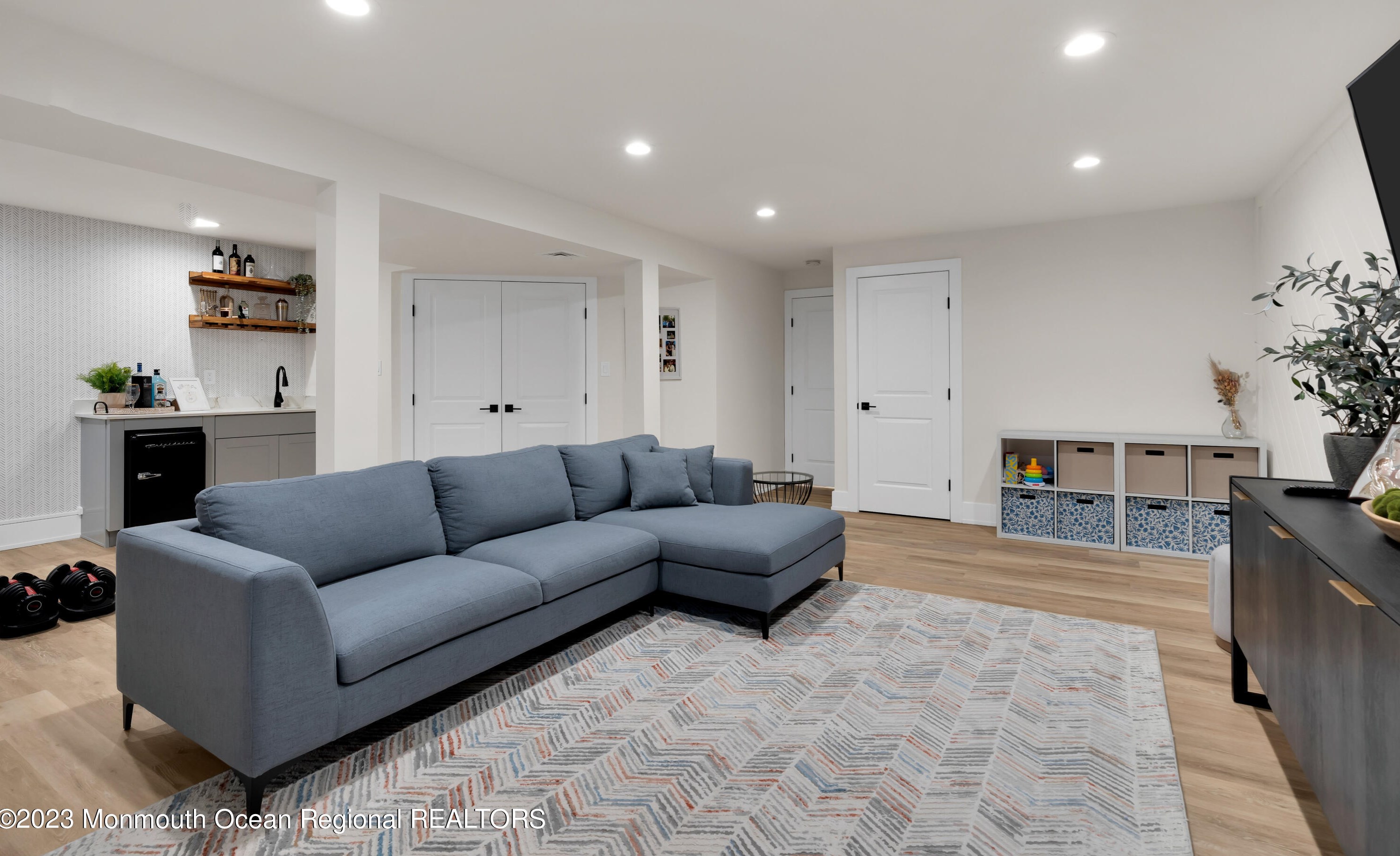 13 James Hollow Ct, Wall Township NJ  07731-1659 exterior