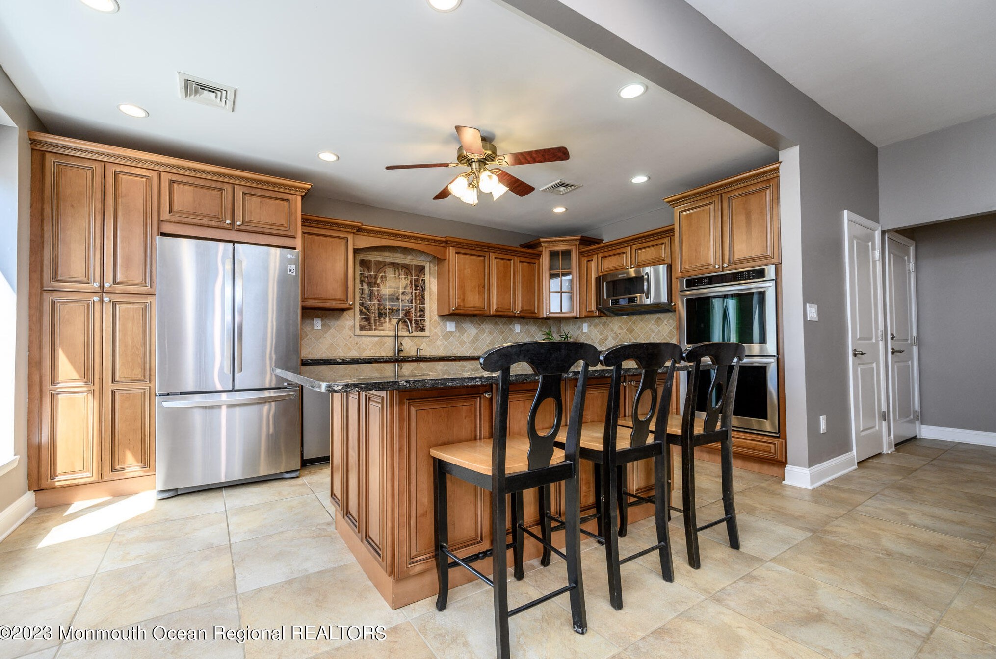 1861 Starboard Ct, Toms River NJ  08753-3122 exterior