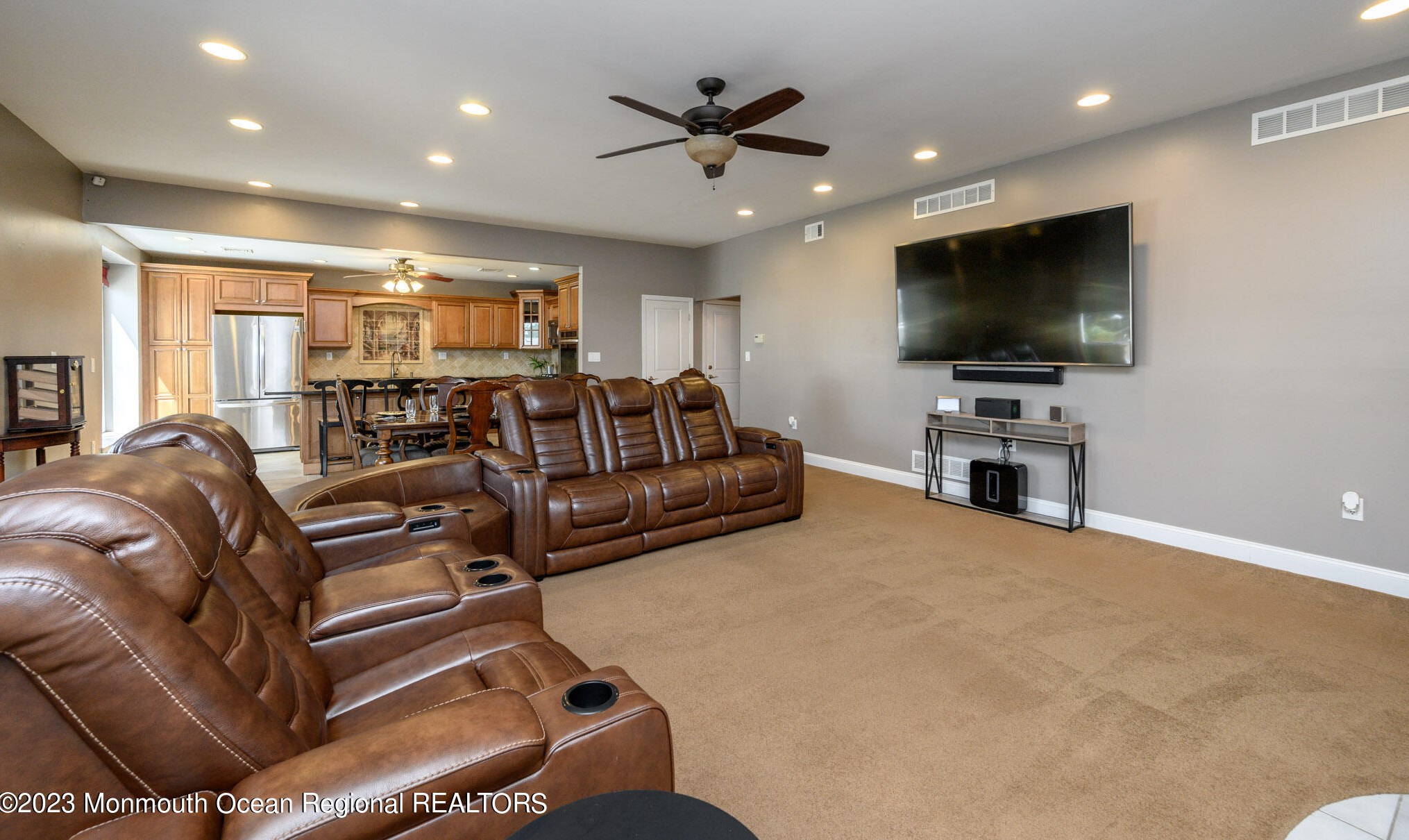 1861 Starboard Ct, Toms River NJ  08753-3122 exterior