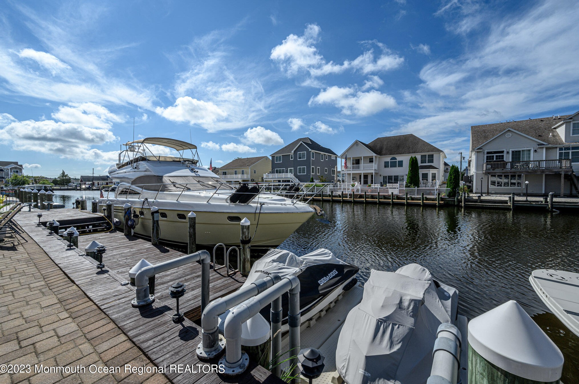 1861 Starboard Ct, Toms River NJ  08753-3122 exterior