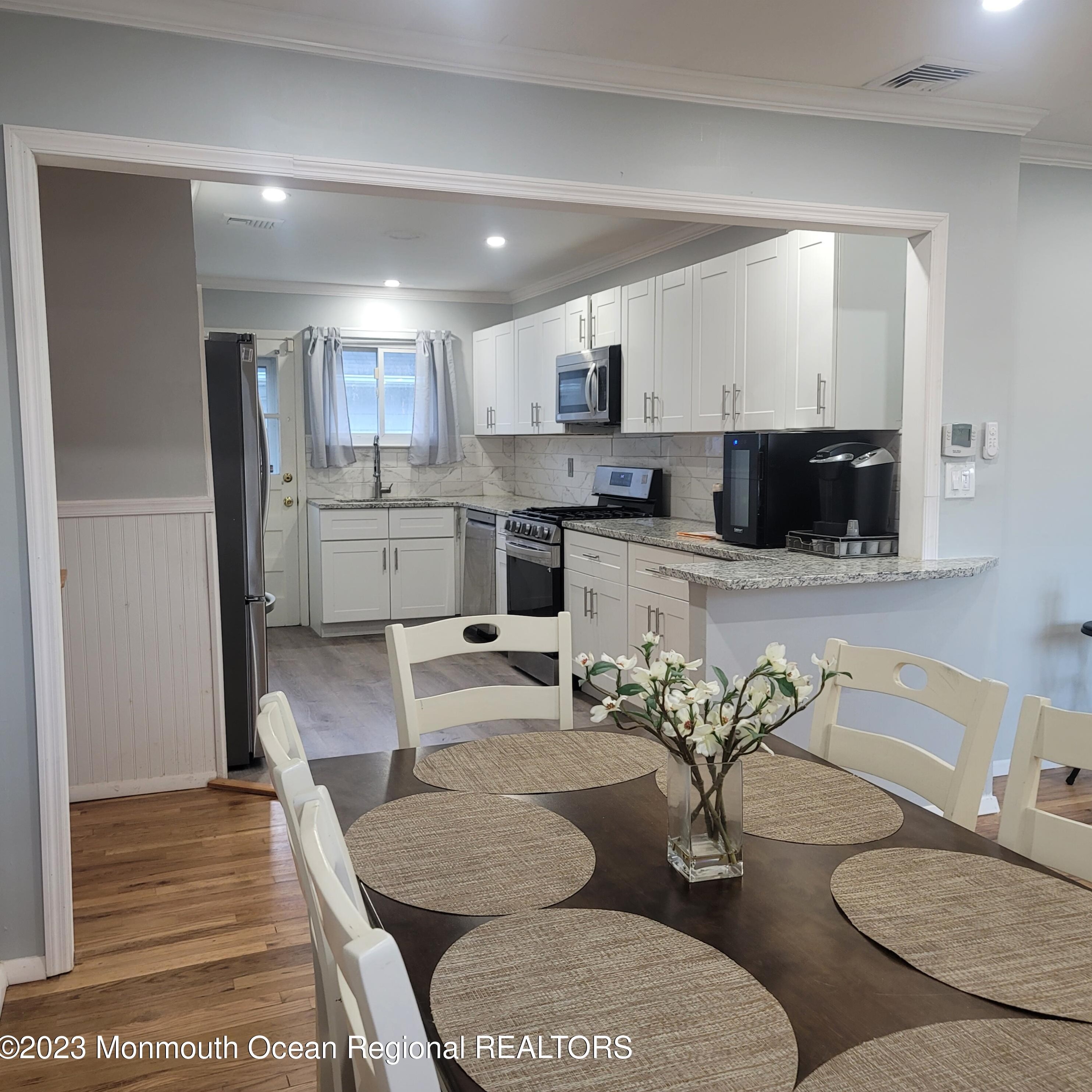 1897 Hovsons Blvd, Toms River NJ  08753-1516 exterior