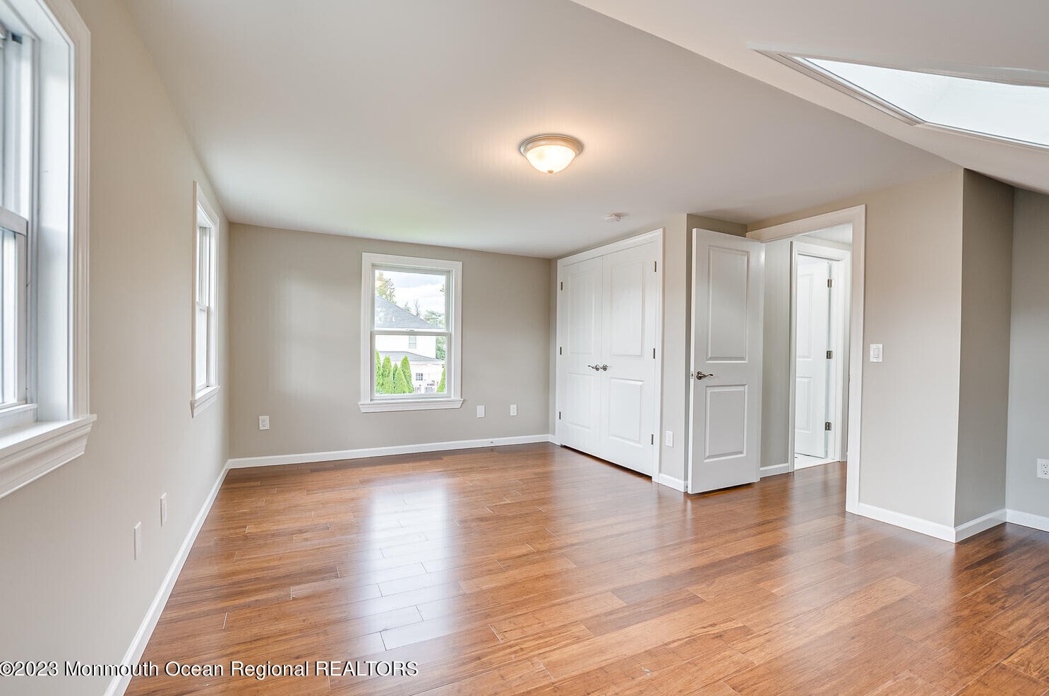 63 Irving Pl, Belford NJ  07718-1535 exterior