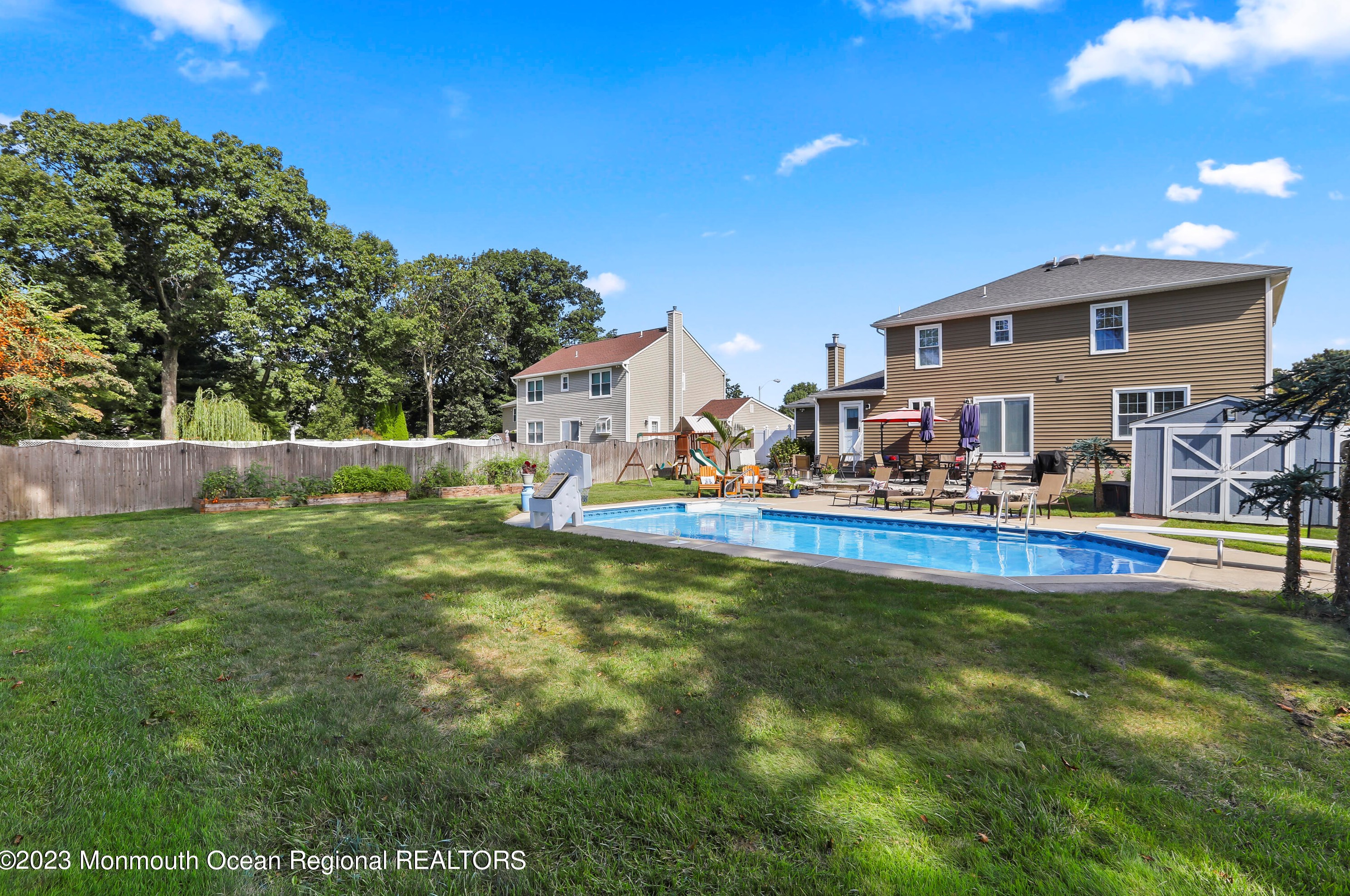 19 Melissa Ln, Wall Township NJ  07731-2371 exterior