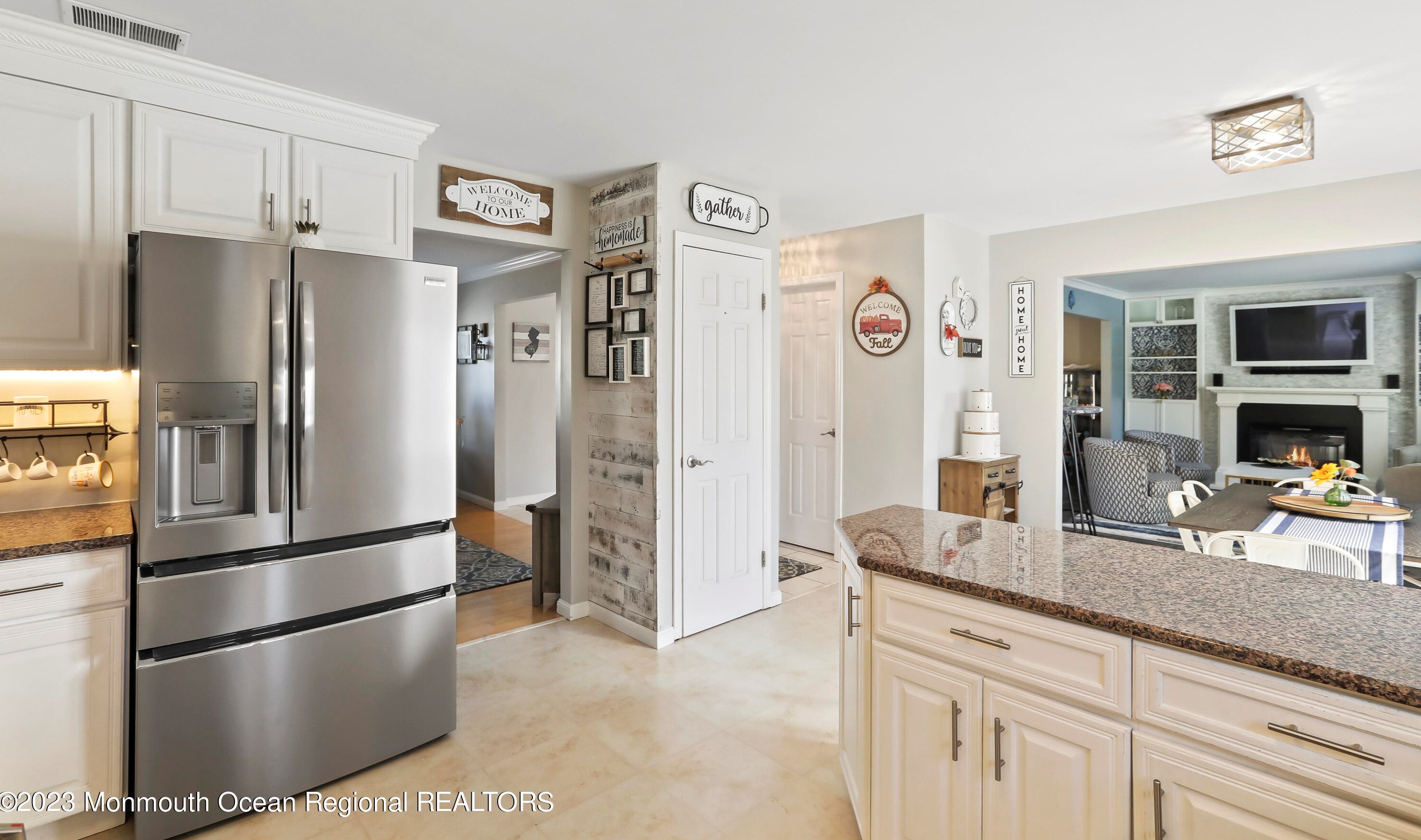 19 Melissa Ln, Wall Township NJ  07731-2371 exterior