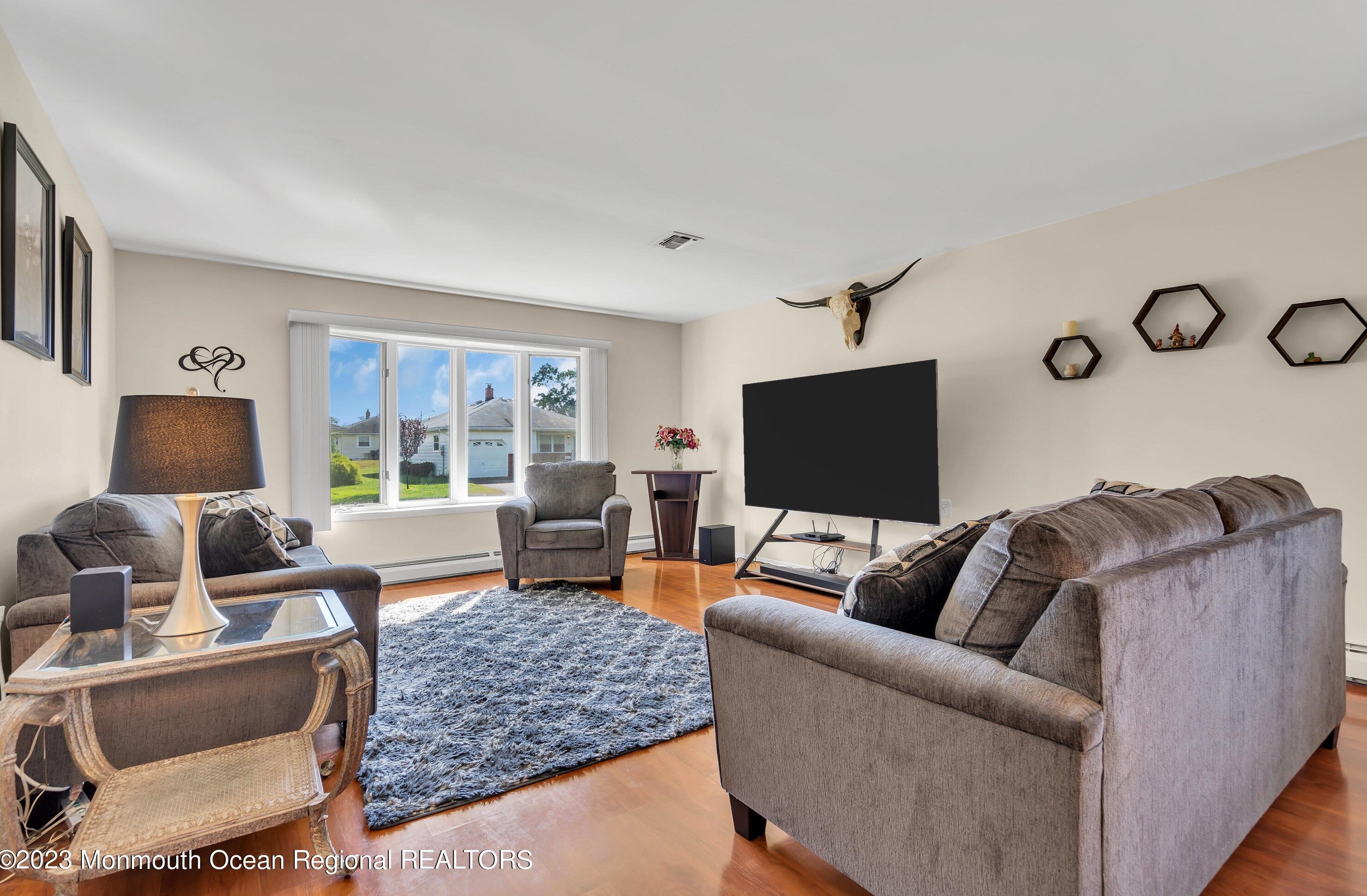182 Ft De France Ave, Toms River NJ  08757-4434 exterior