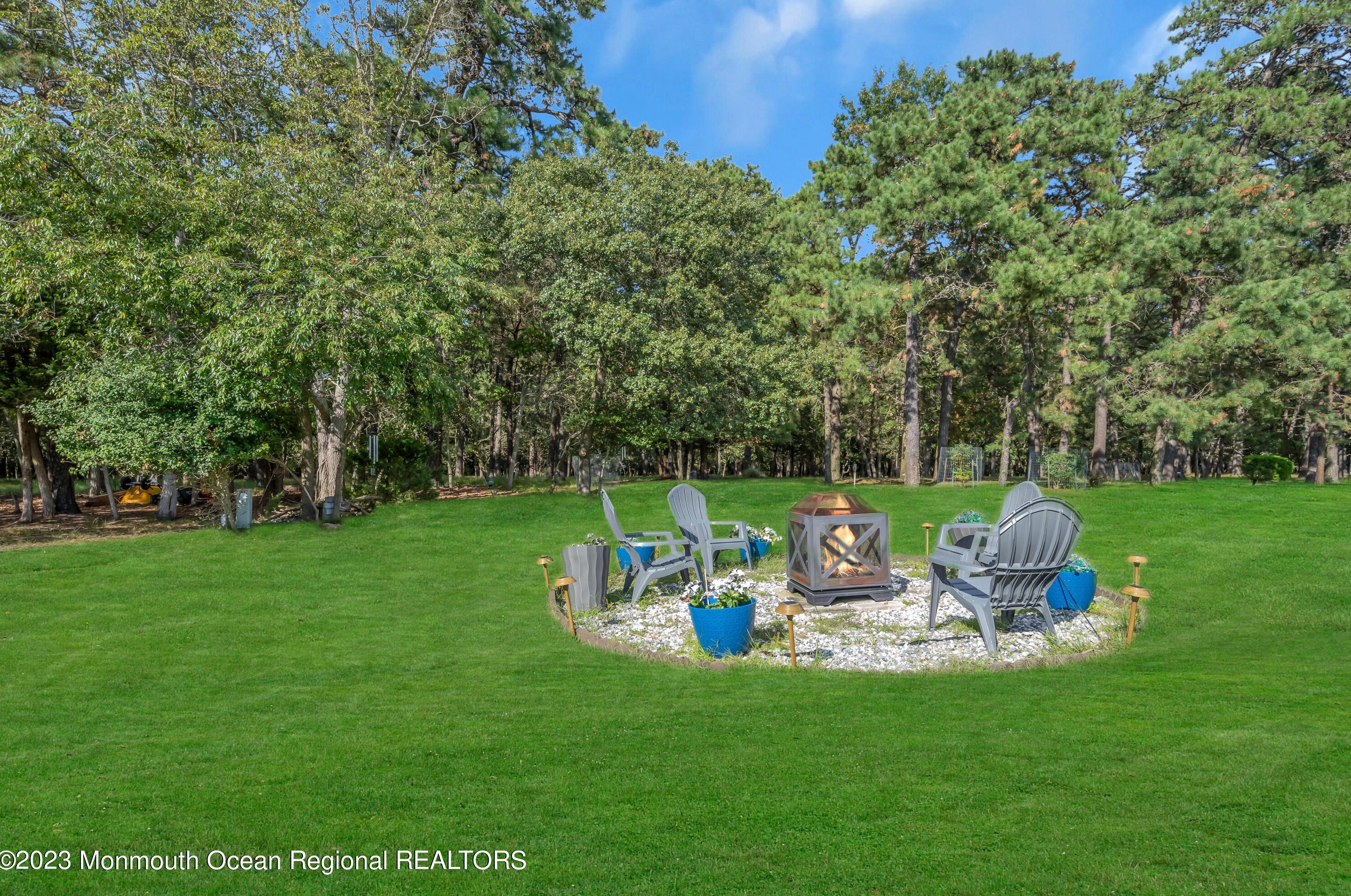 182 Ft De France Ave, Toms River NJ  08757-4434 exterior